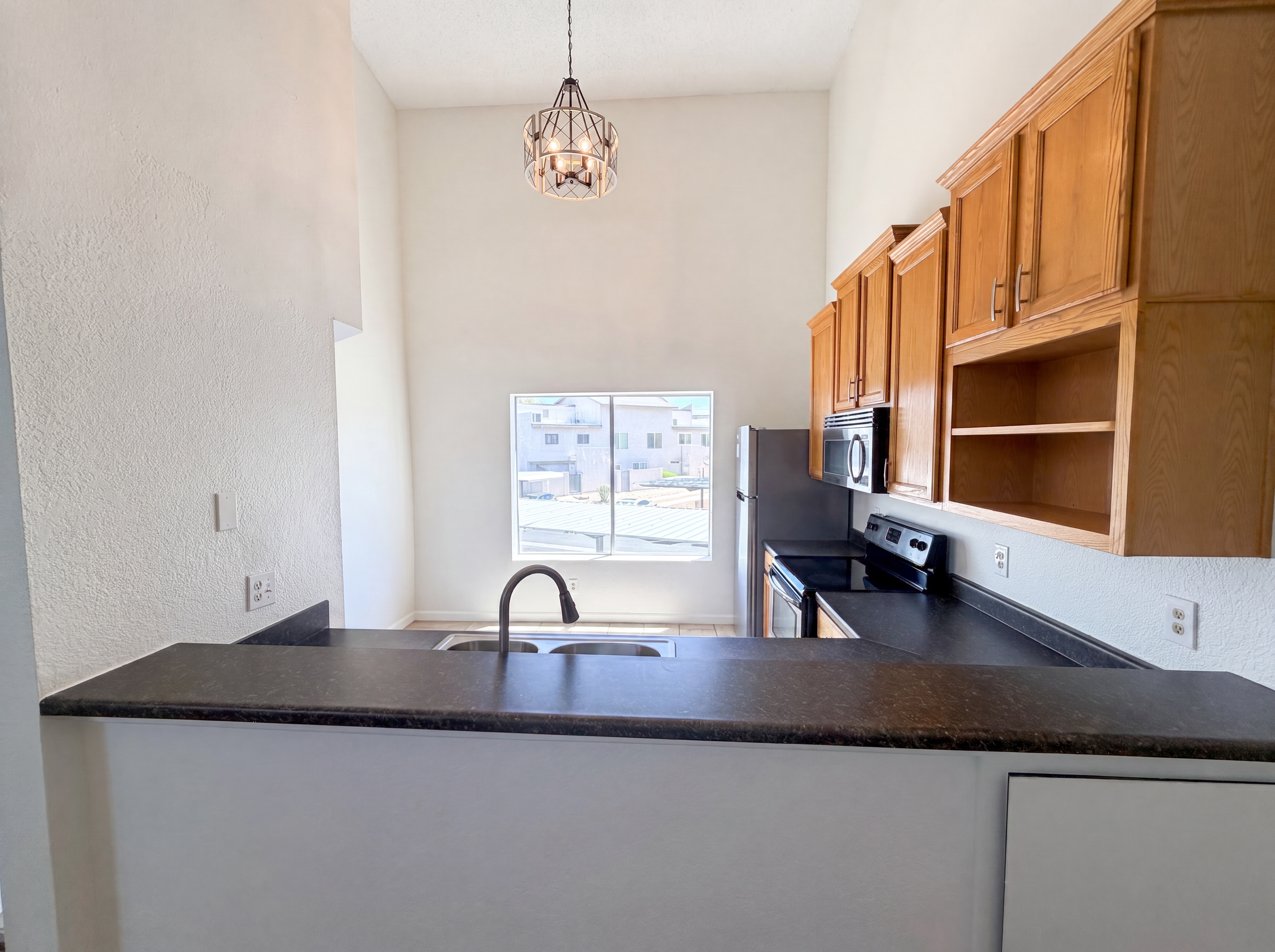 Photo 6 of 19 of 19601 N 7th St, Phoenix, AZ