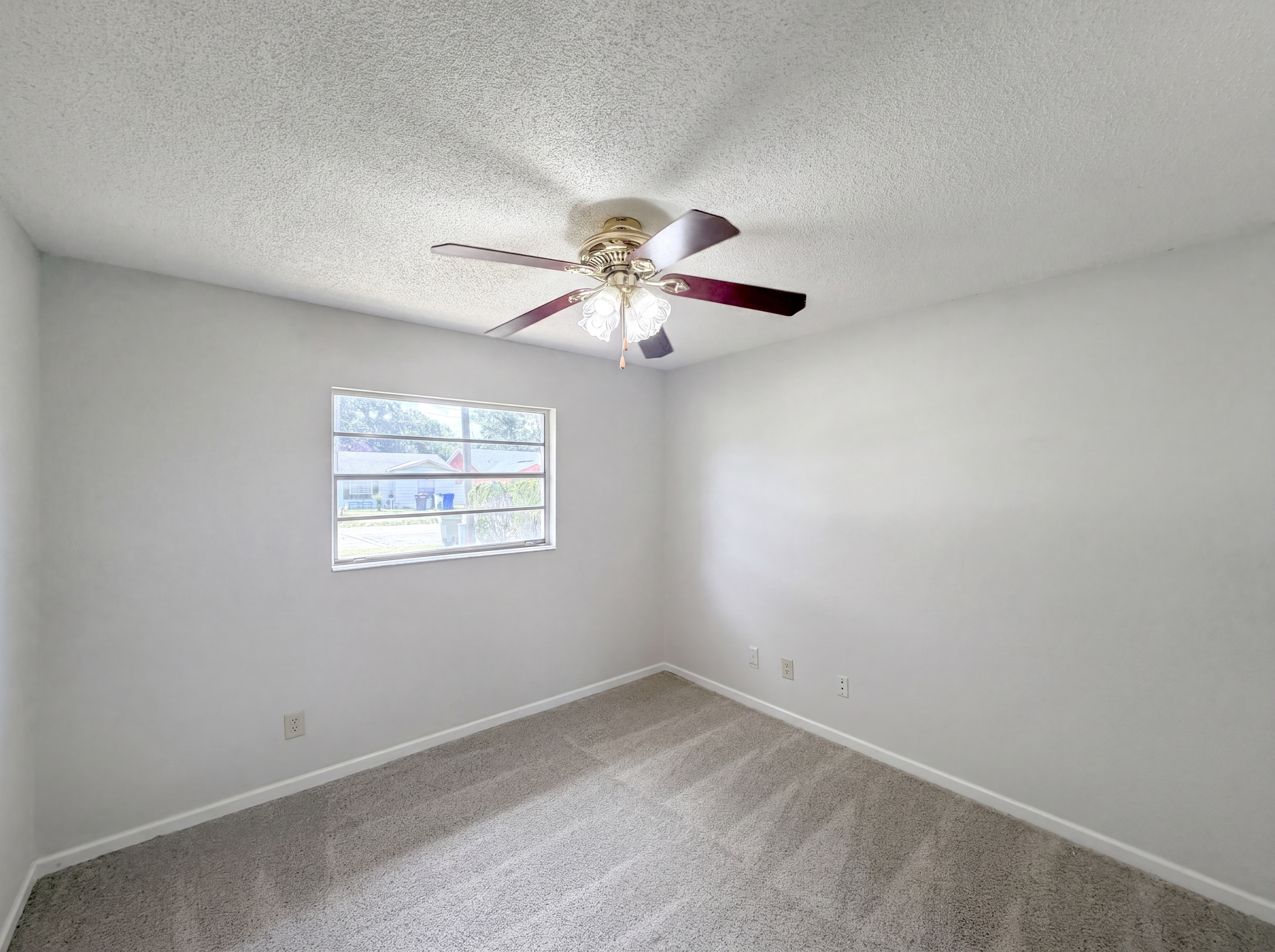 Photo 9 of 18 of 1114 N Forrest Ave, Kissimmee, FL