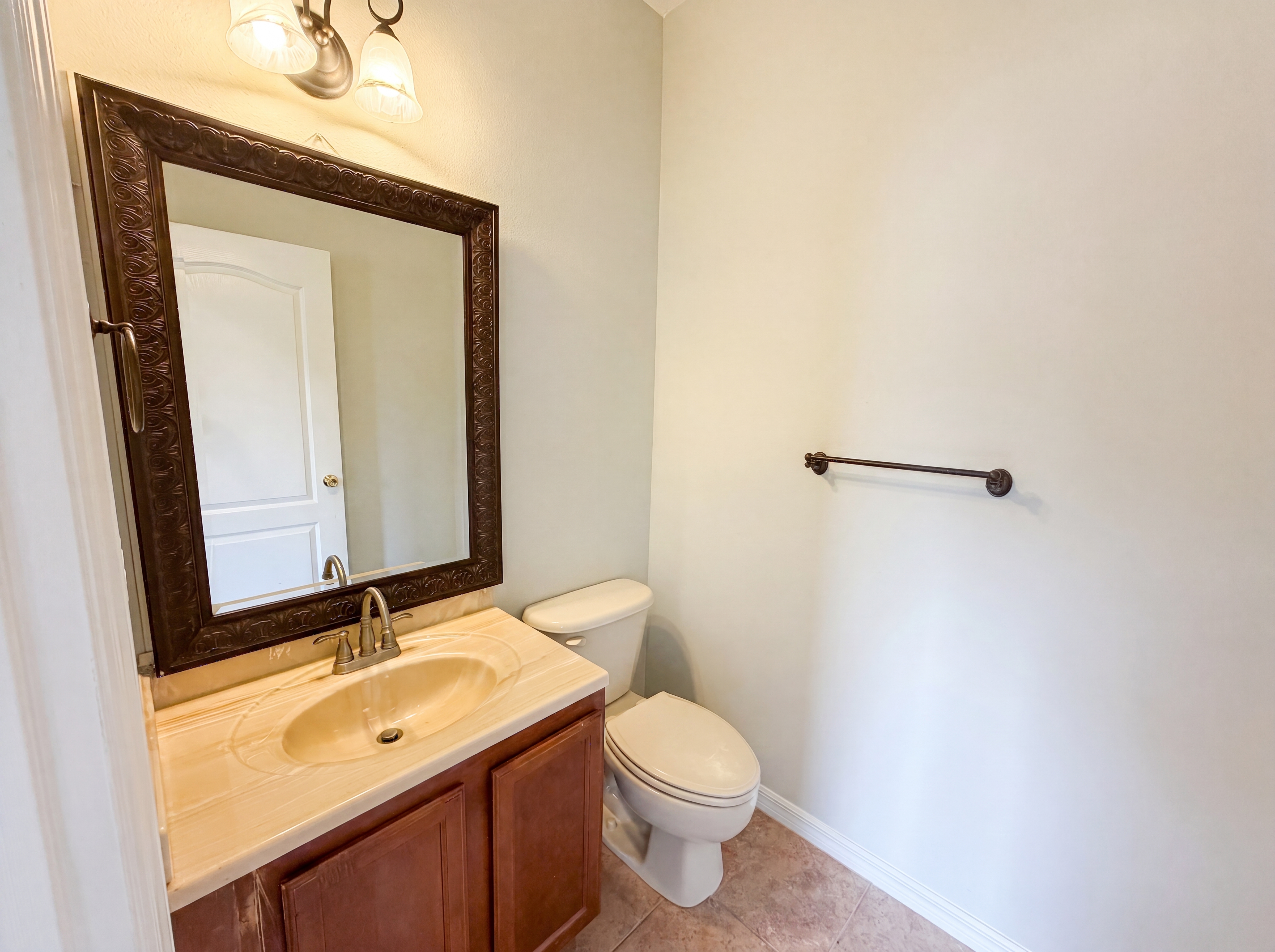 Photo 21 of 26 of 216 Blue Crystal Dr, Deland, FL
