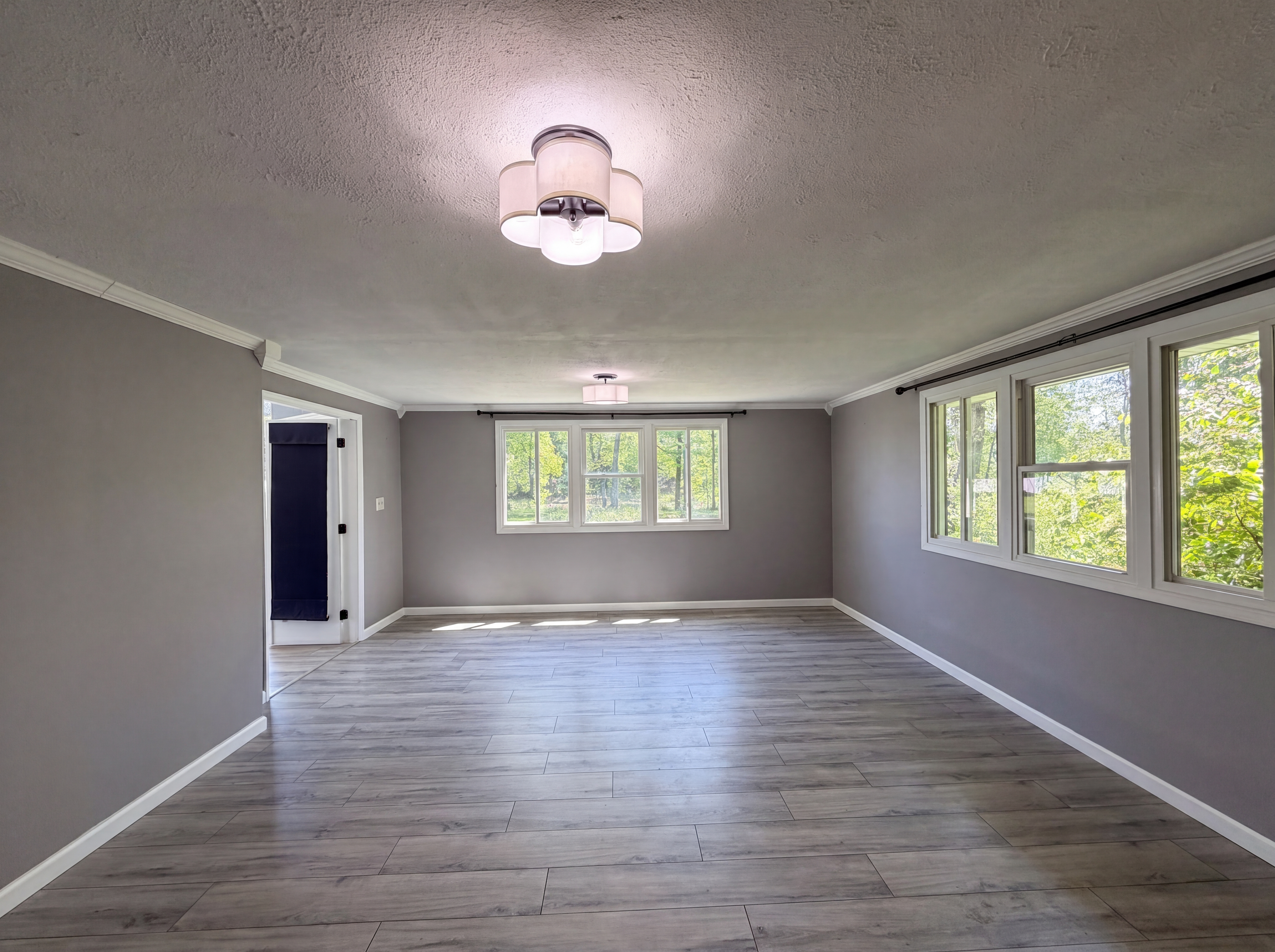 Photo 9 of 31 of 23691 Redfern Rd, Columbia Station, OH