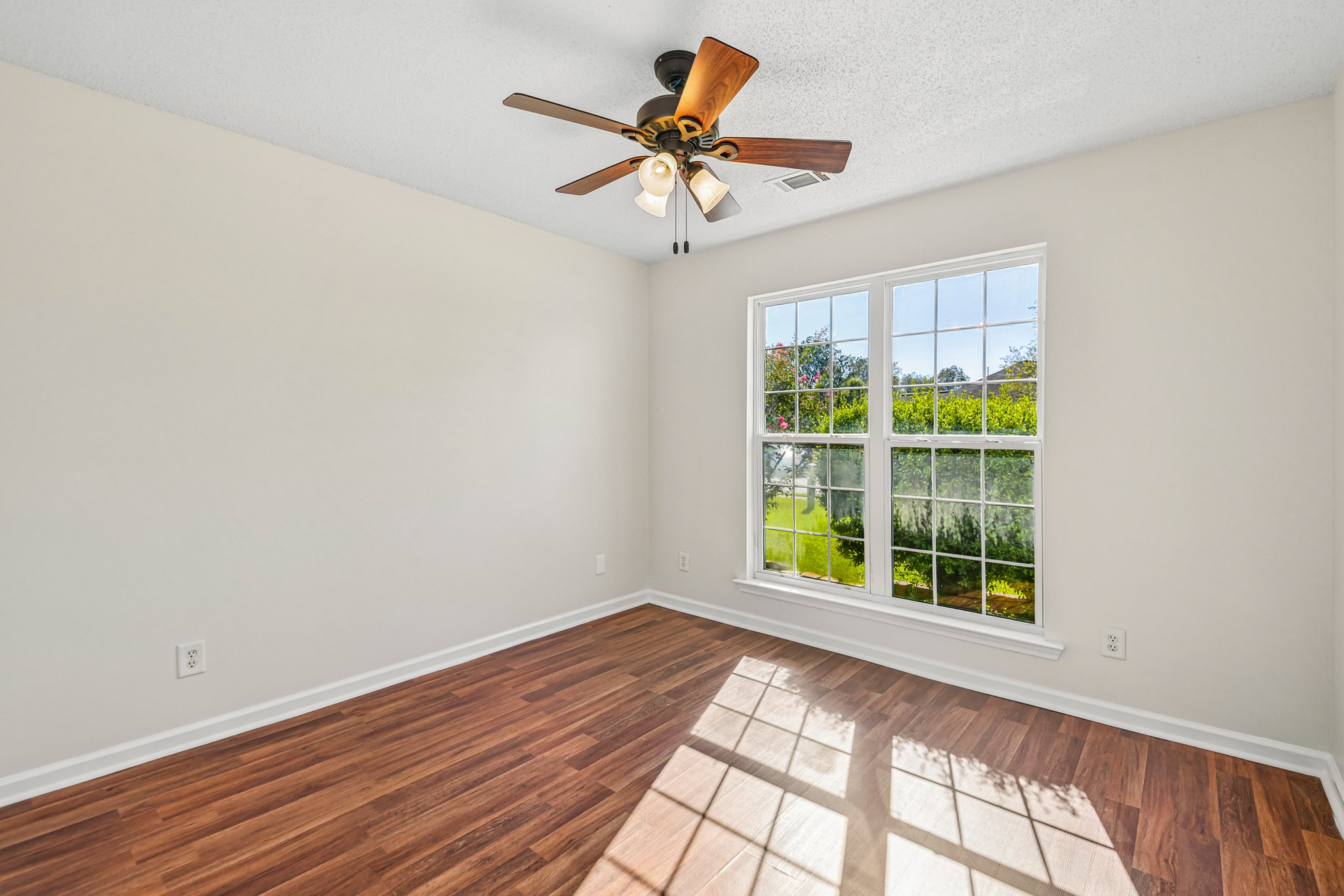 Photo 11 of 25 of 902 Haverhill Cir, Warner Robins, GA