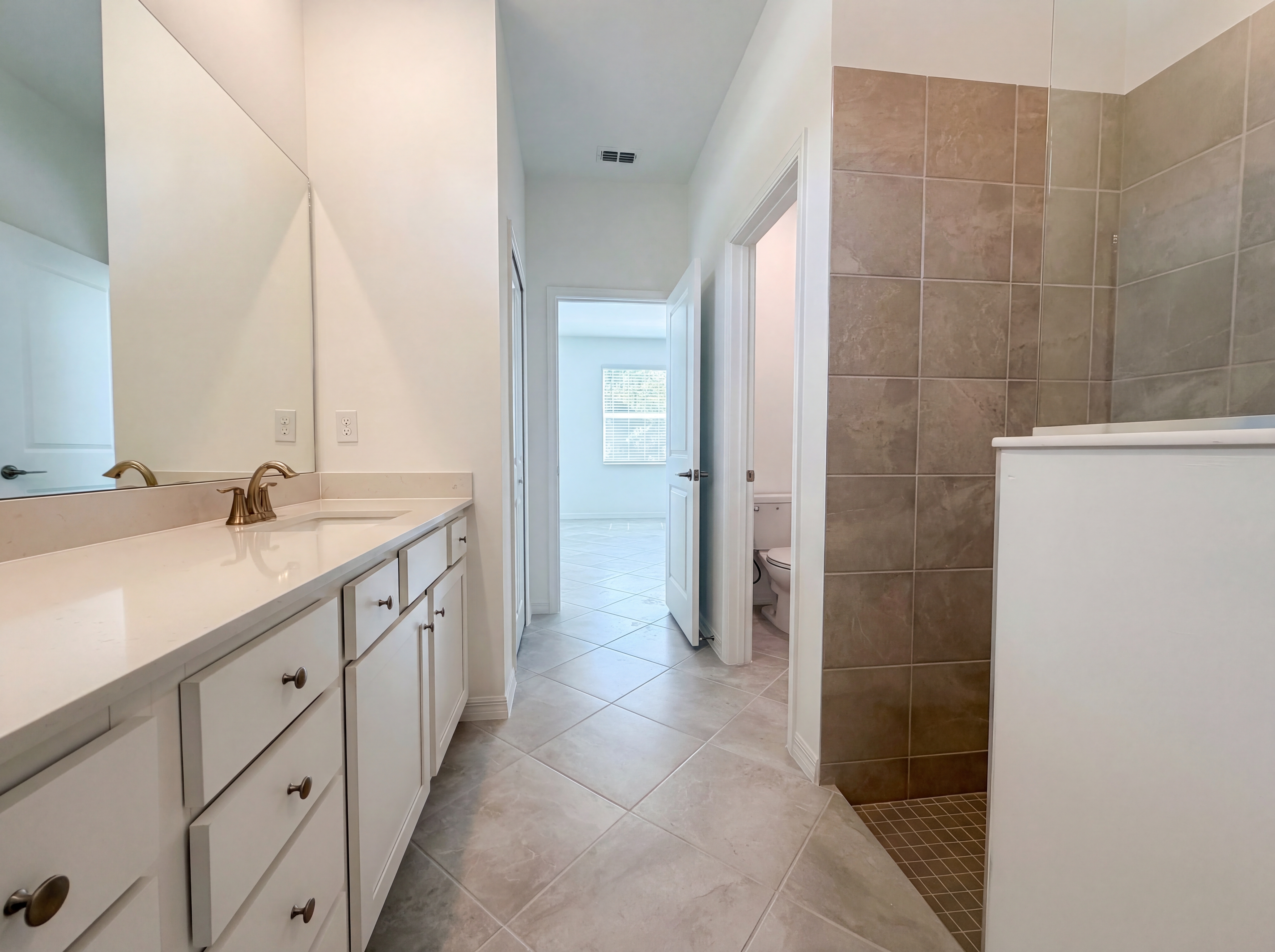 Photo 23 of 34 of 3818 NW 46th St, Cape Coral, FL