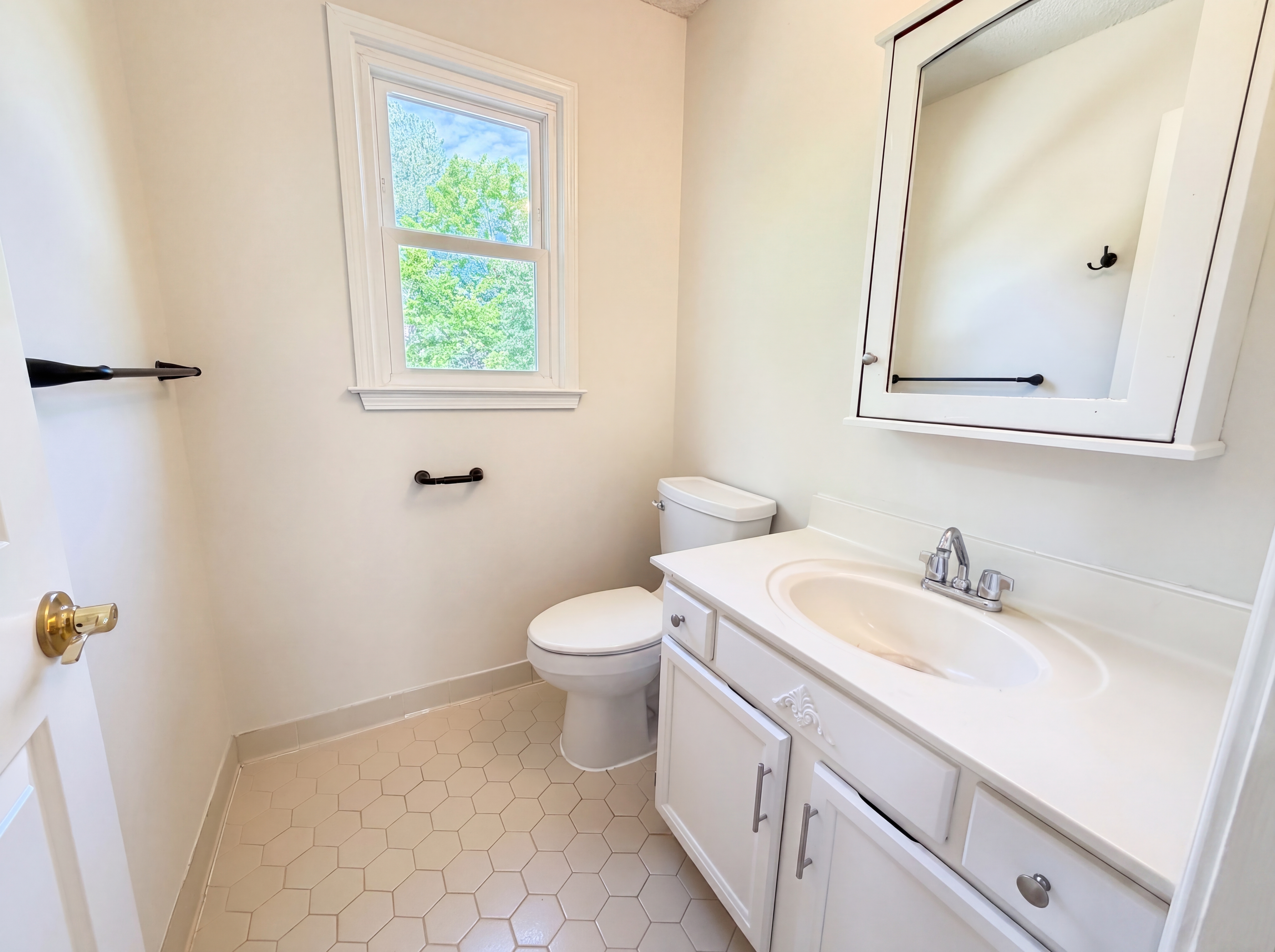 Photo 20 of 27 of 1197 Parkwood Chase NW, Acworth, GA