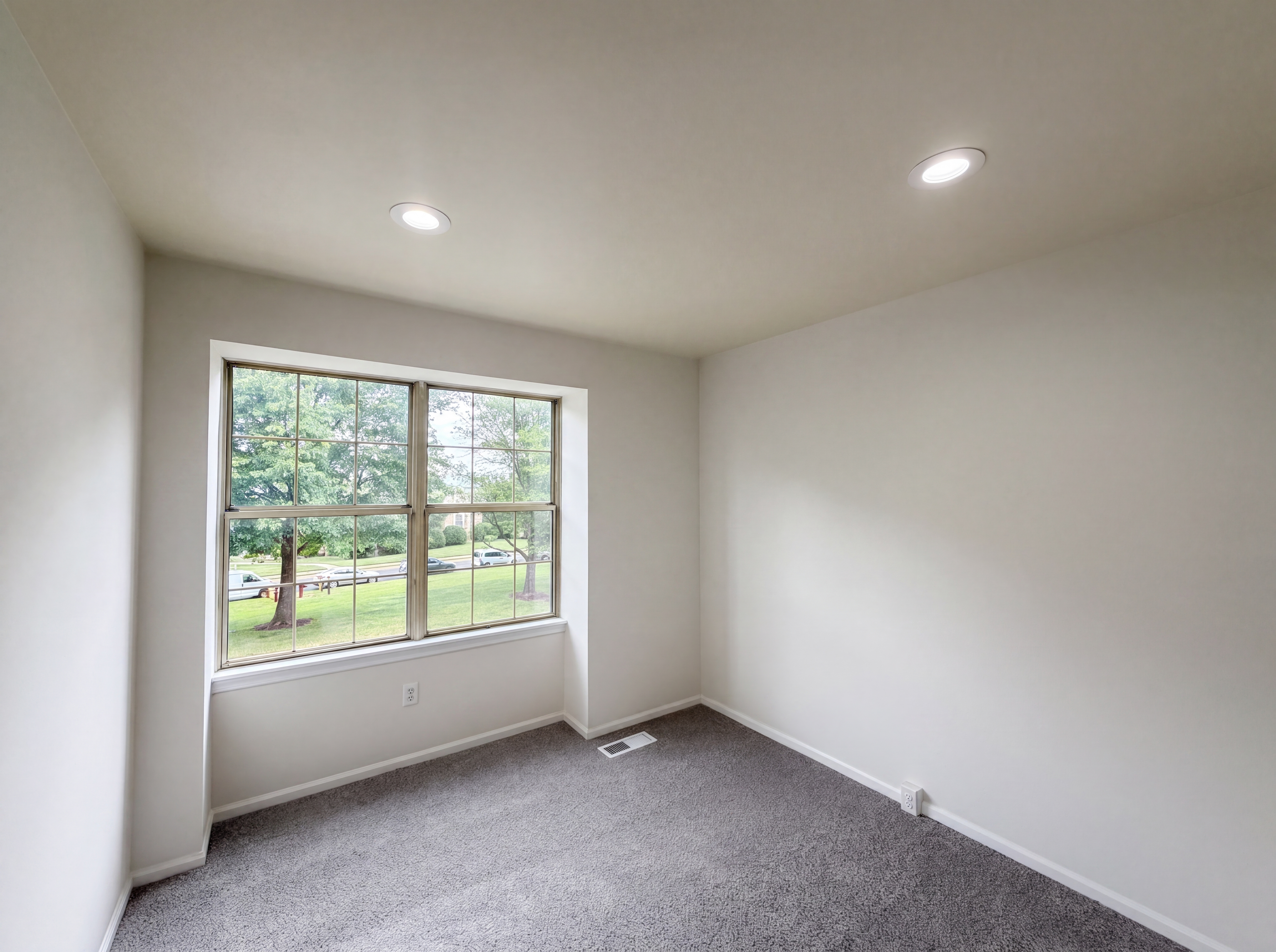 Photo 26 of 53 of 8641 Centerton Ln, Manassas, VA