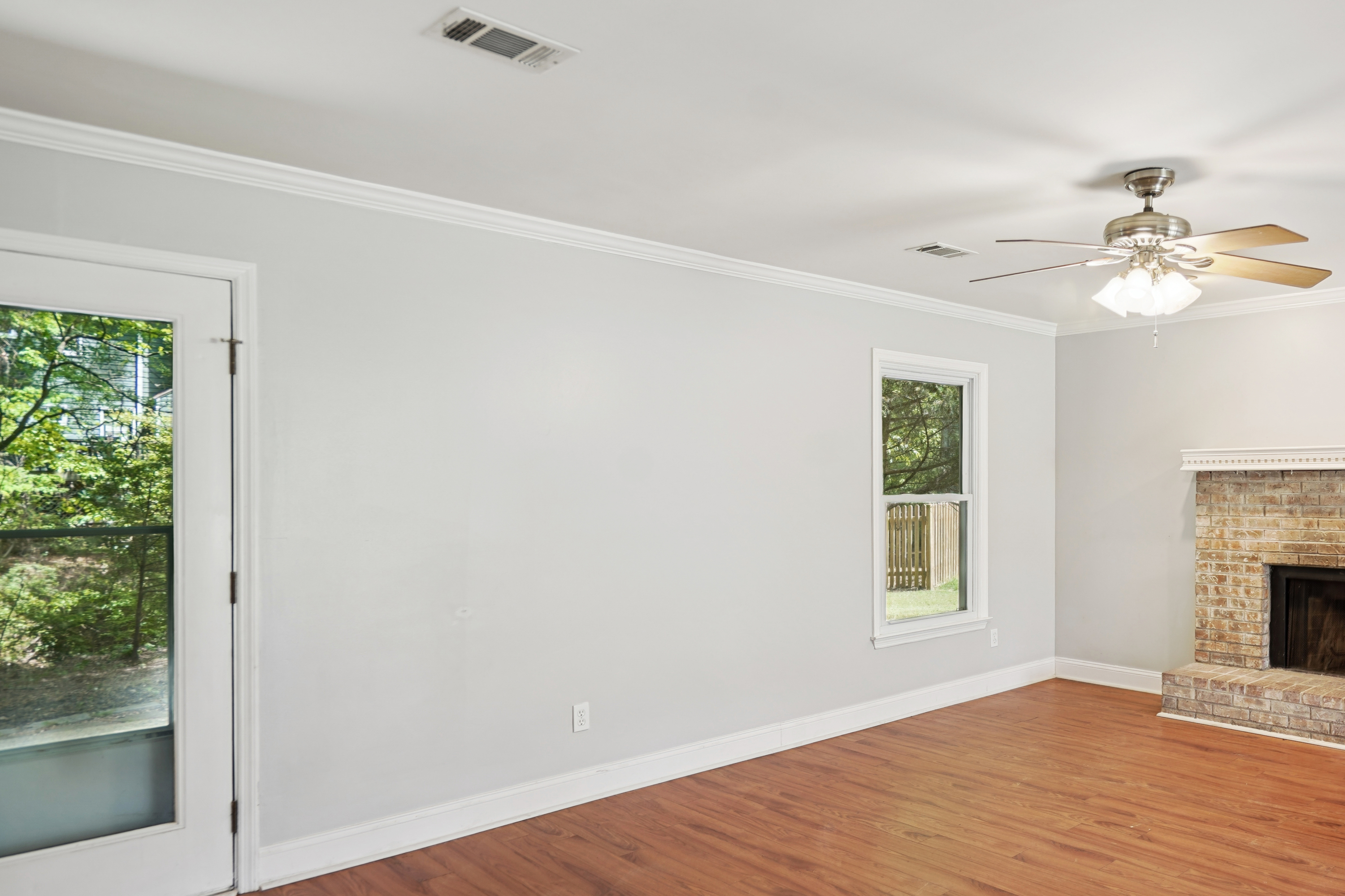 Photo 15 of 30 of 1172 Dogwood Forest Dr NE, Marietta, GA