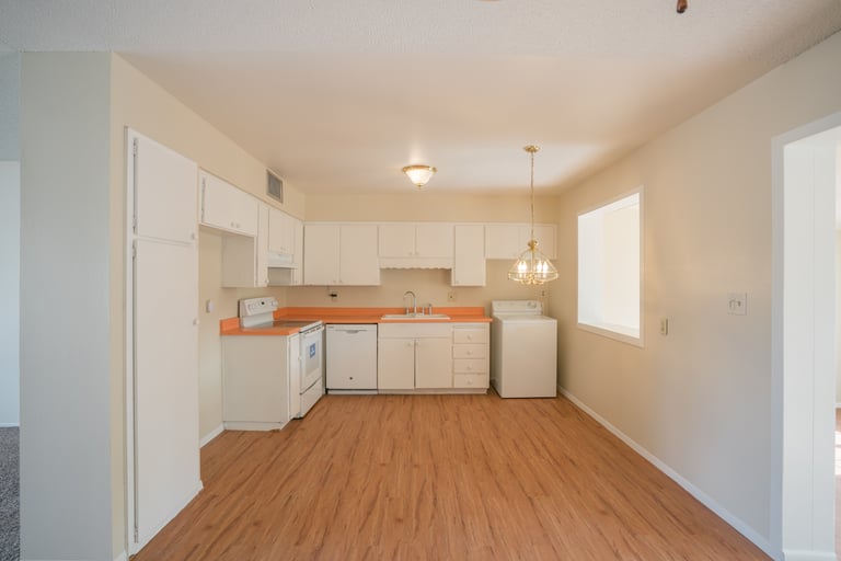 Photo 3 of 26 - 2239 W Laurel Ln, Phoenix, AZ 85029