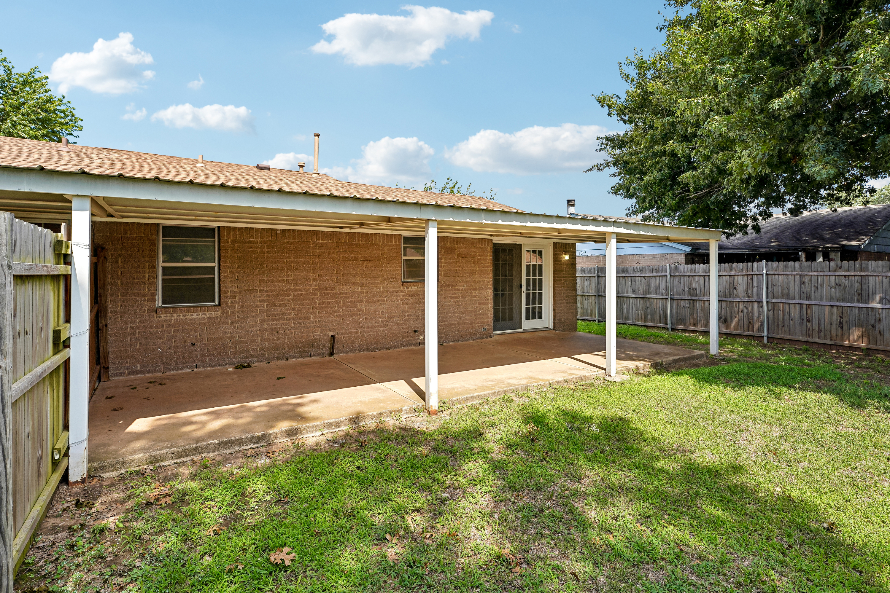 Photo 17 of 20 of 8404 S Brookline Ave, Oklahoma City, OK