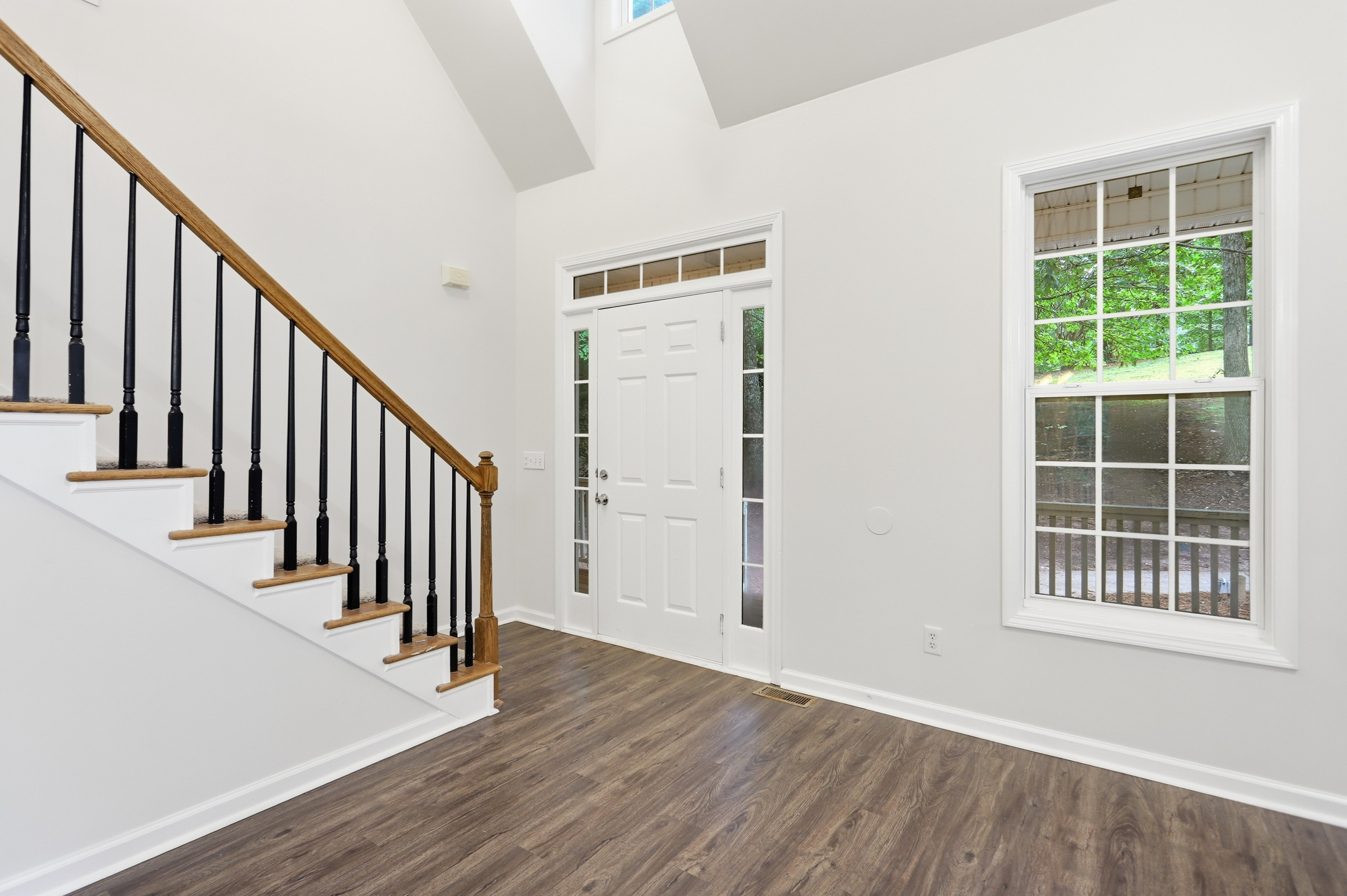 Photo 5 of 35 of 10283 Freehome Hwy, Canton, GA