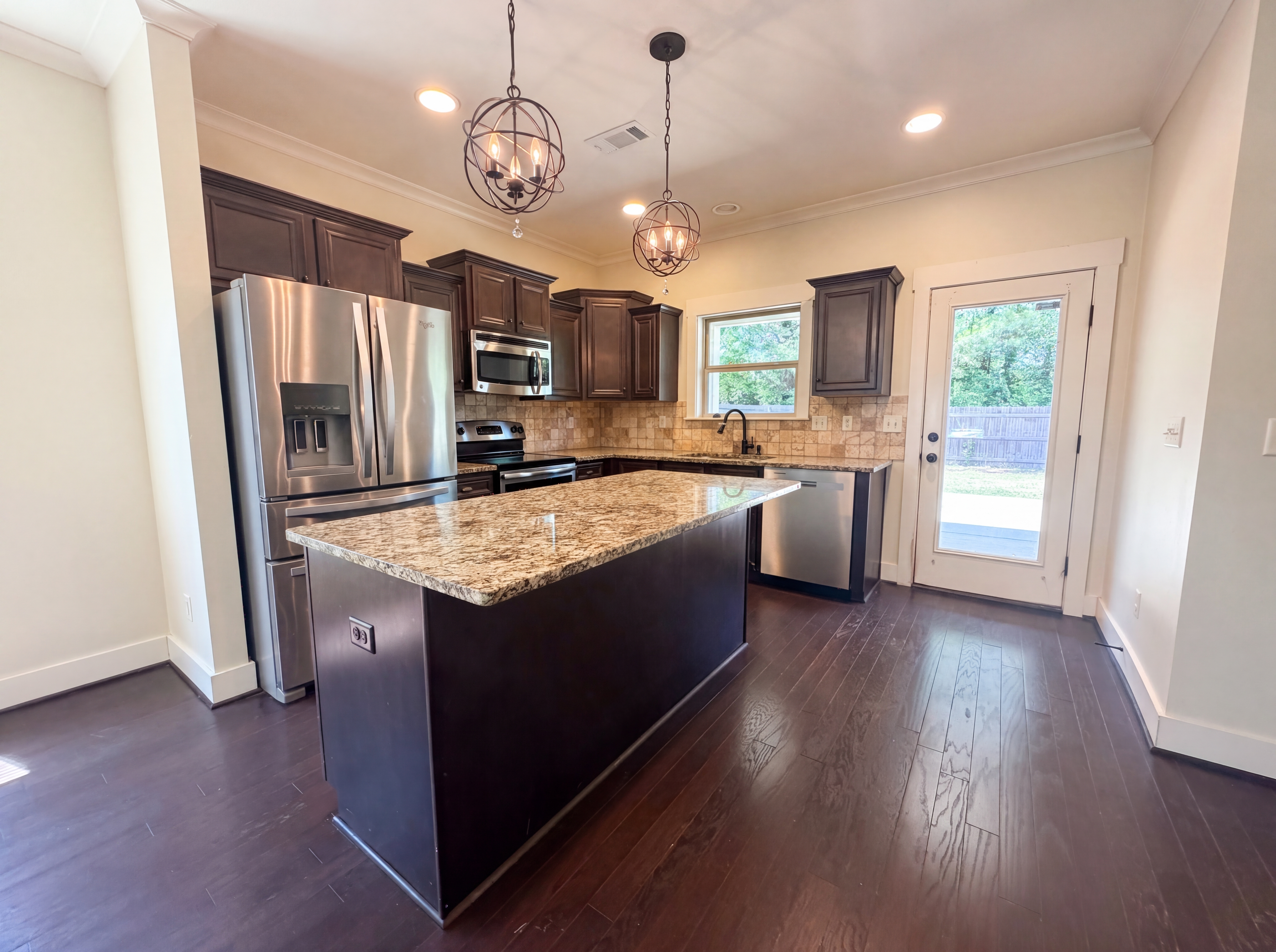 Photo 8 of 22 of 5257 Meadow Ridge Trl, Bessemer, AL