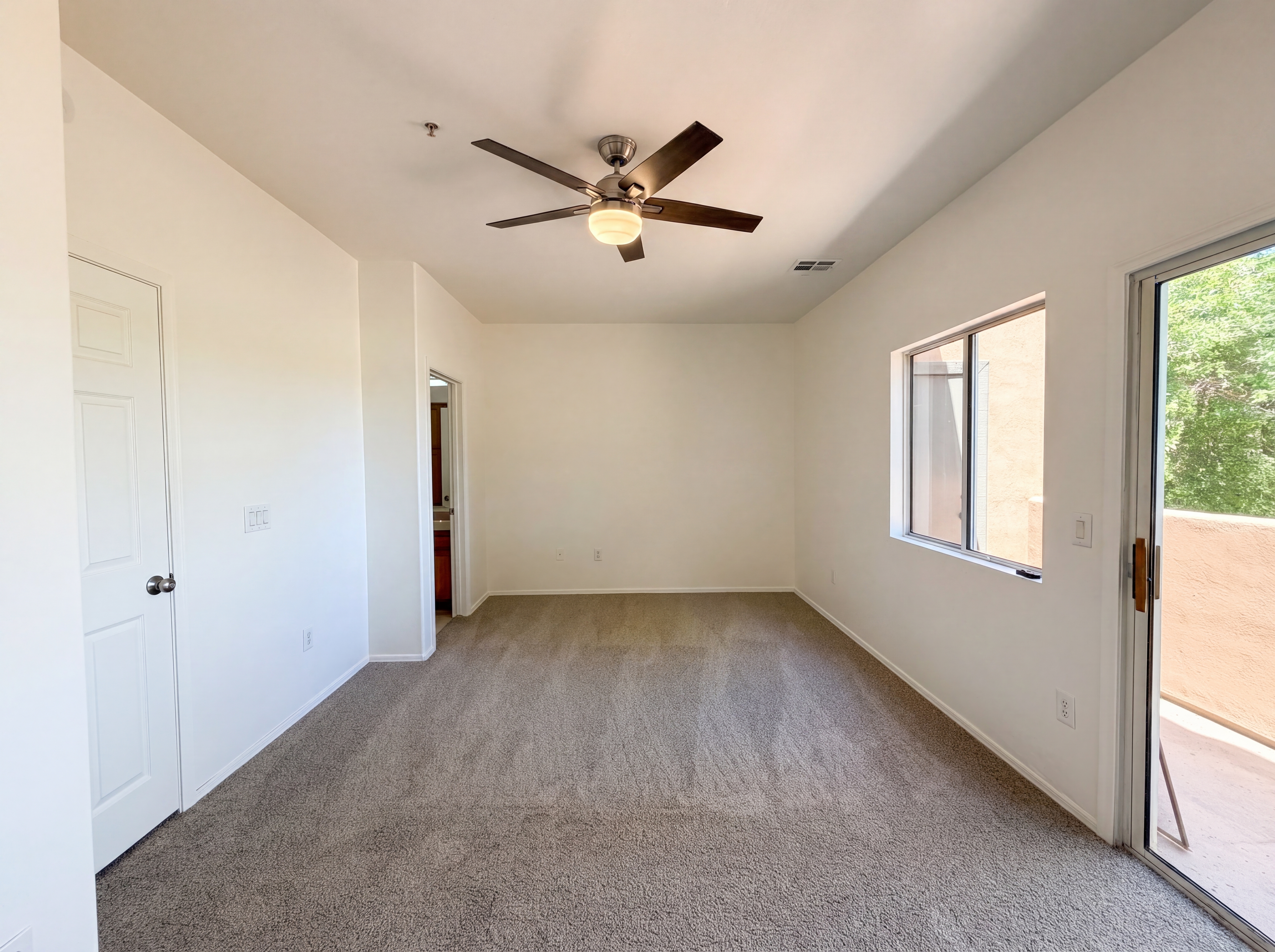 Photo 11 of 22 of 1718 W Colter St, Phoenix, AZ