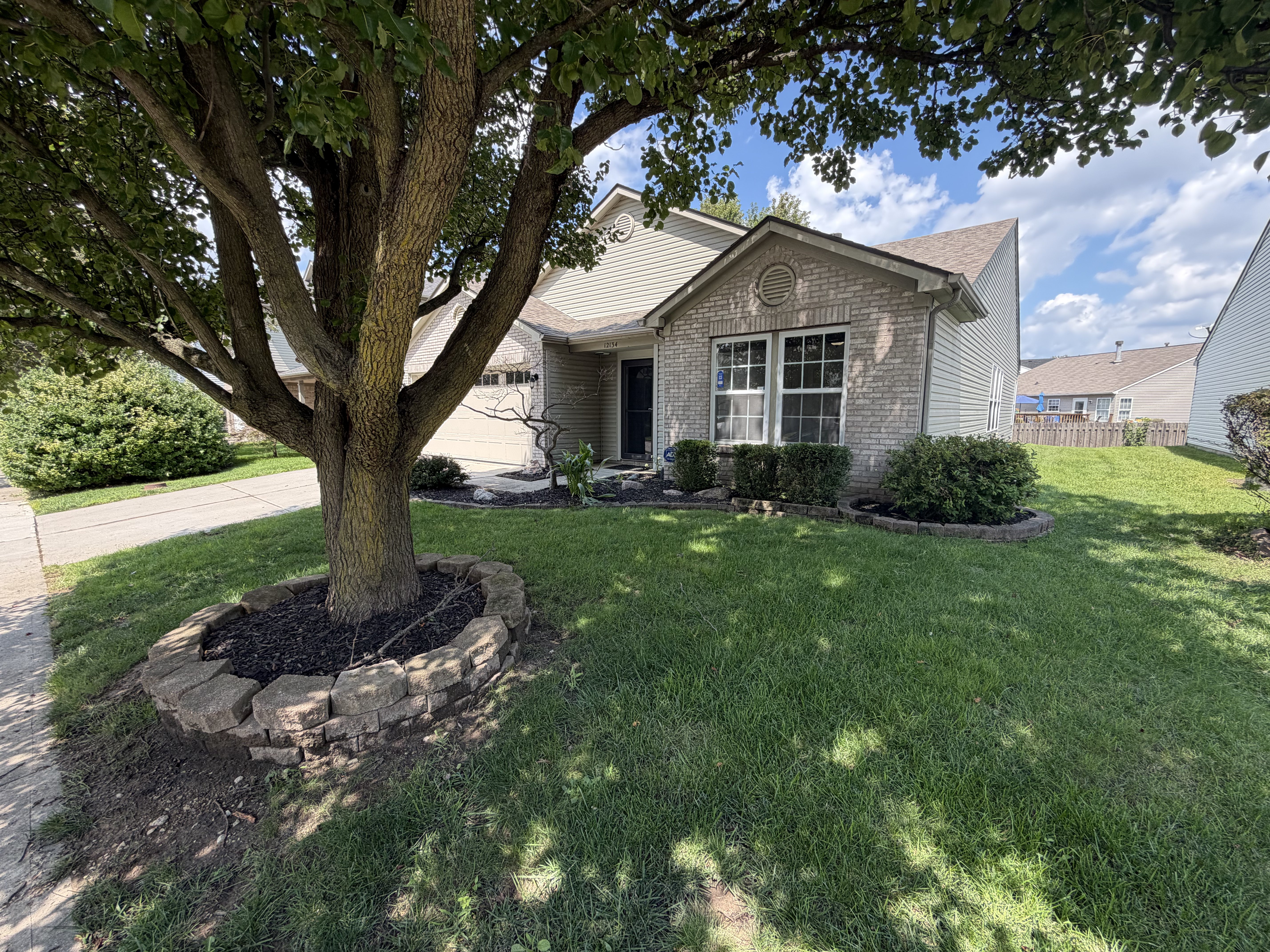Photo 23 of 24 of 12134 Brushfield Ln, Fishers, IN