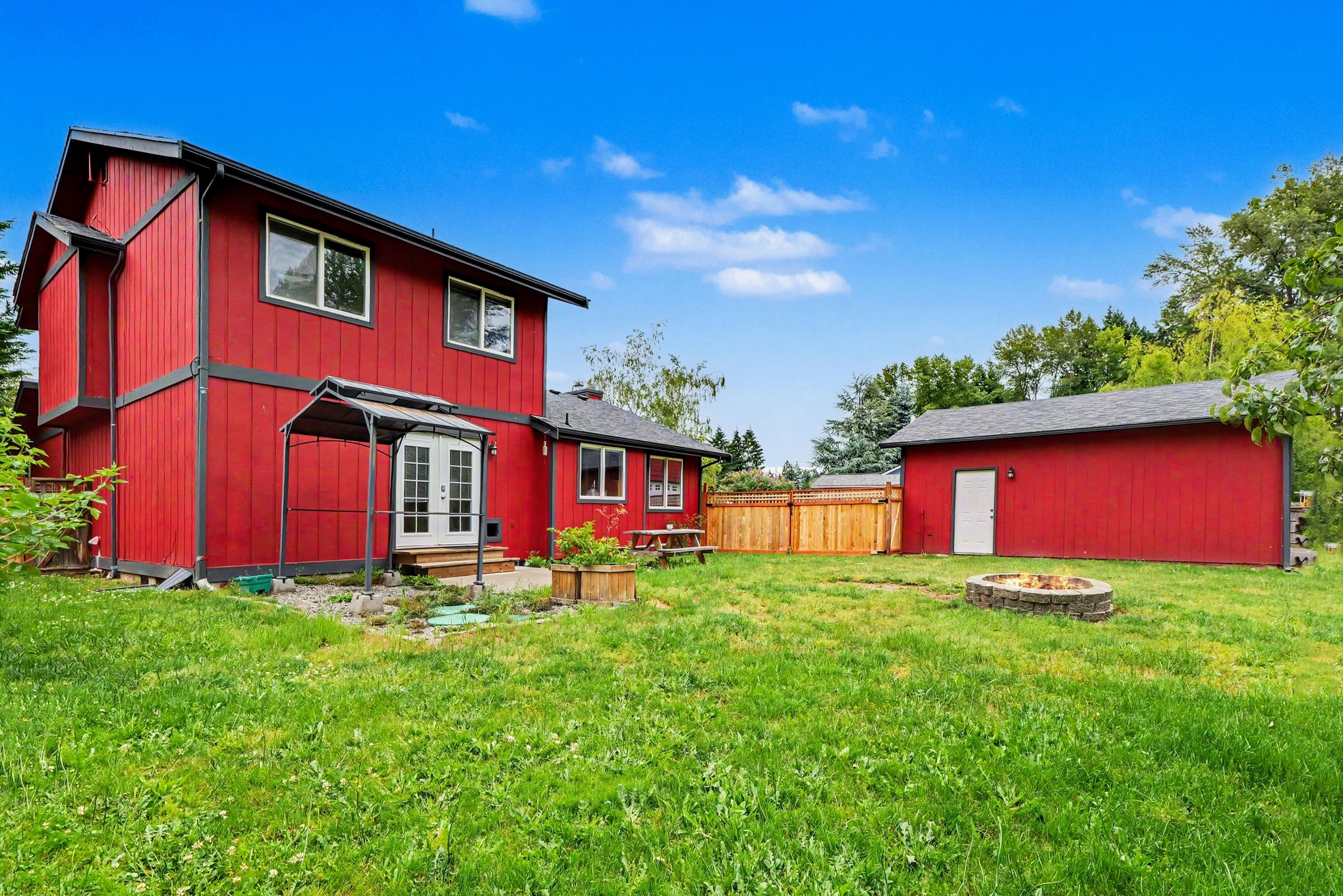 Photo 19 of 22 of 35620 92nd Avenue Ct S, McKenna, WA