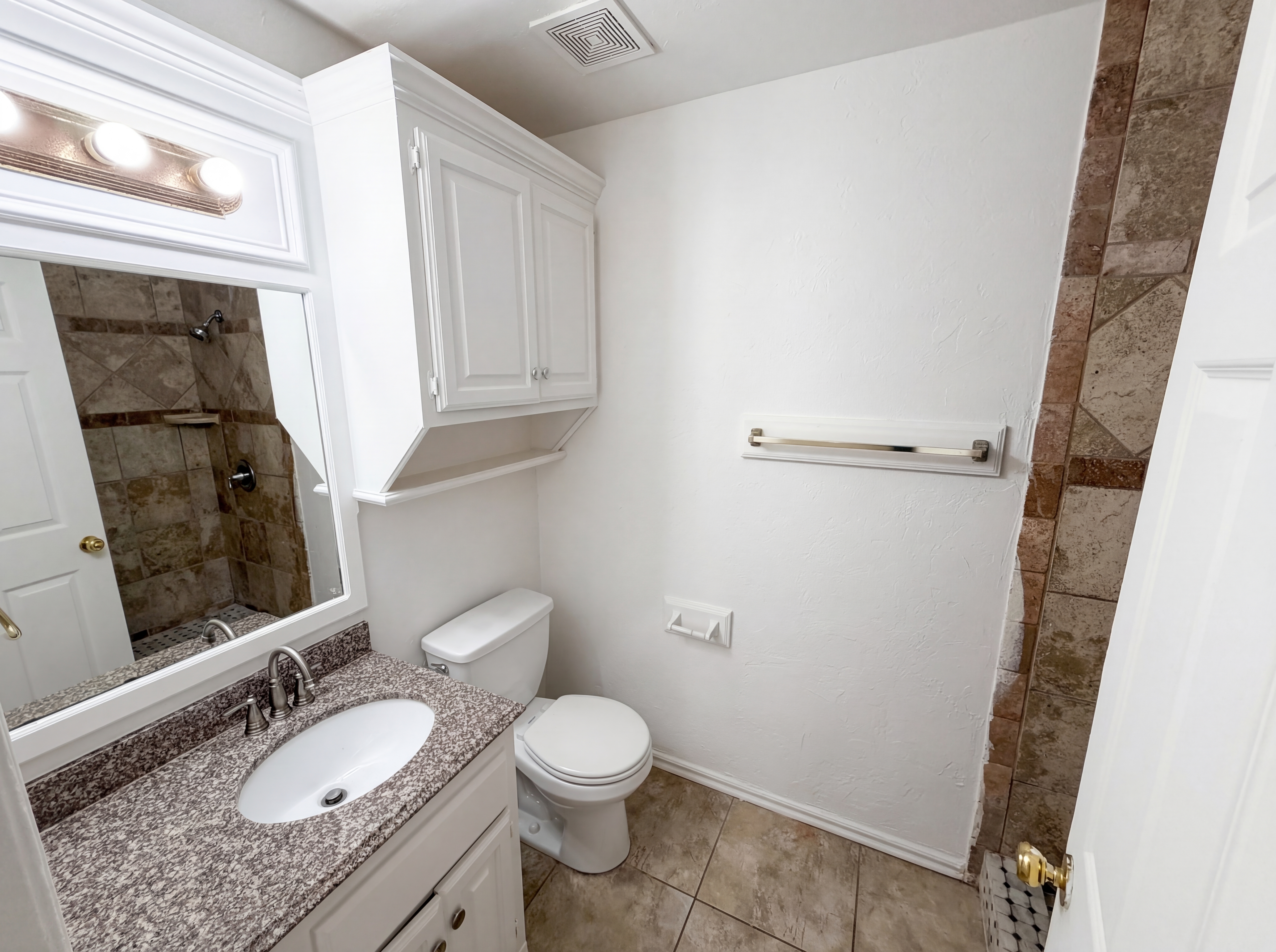 Photo 13 of 17 of 12917 Meadows Dr, Oklahoma City, OK