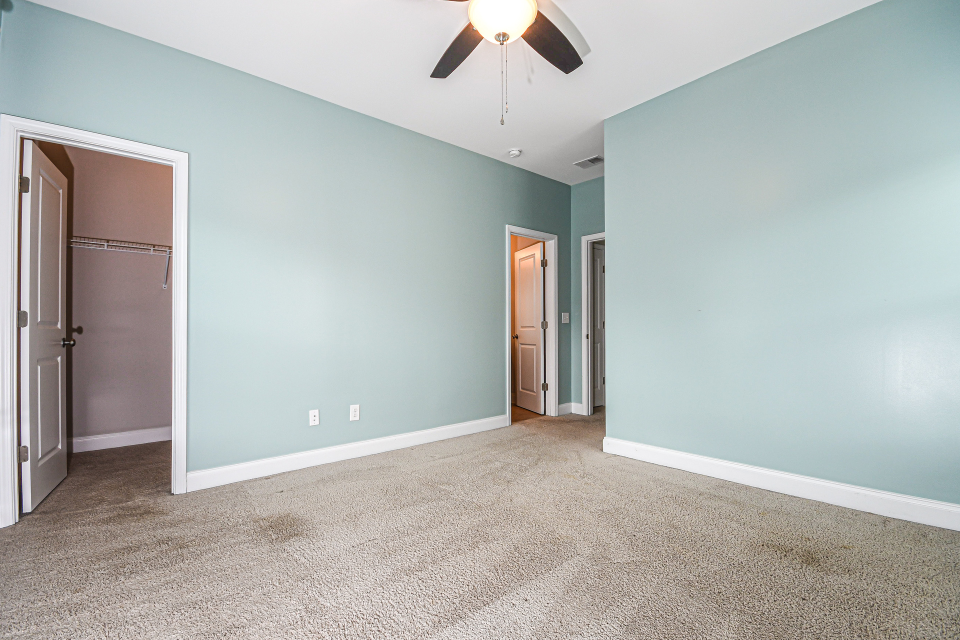 Photo 10 of 20 of 1055 Ashley Garden Blvd, Charleston, SC