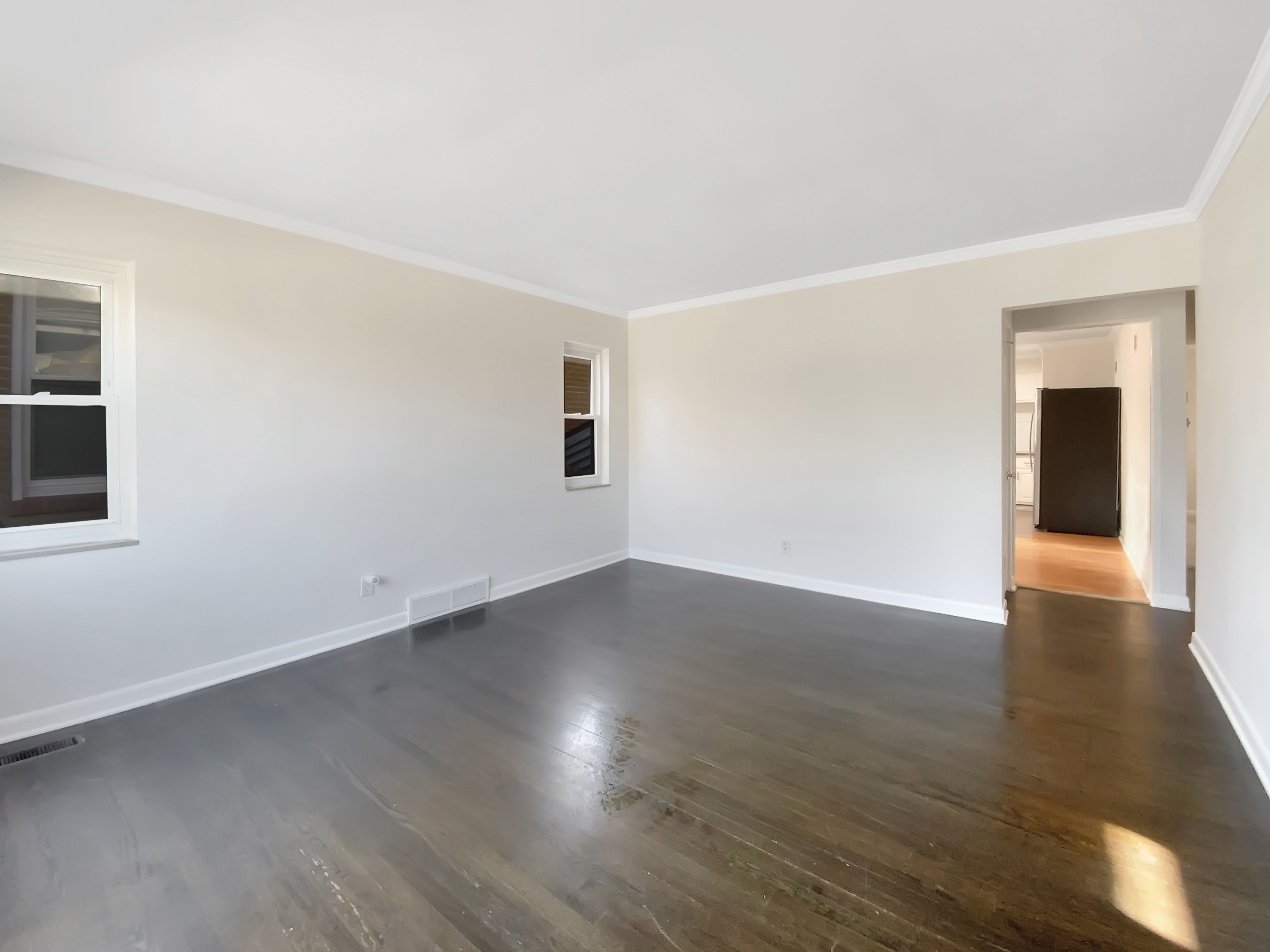 Photo 3 of 19 of 826 Catskill Dr, Saint Louis, MO