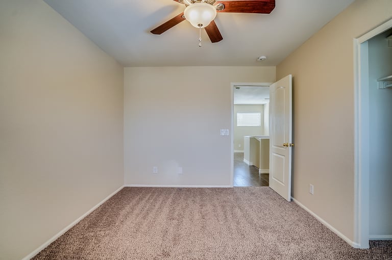 Photo 22 of 27 - 28402 N 25th Ave, Phoenix, AZ 85085