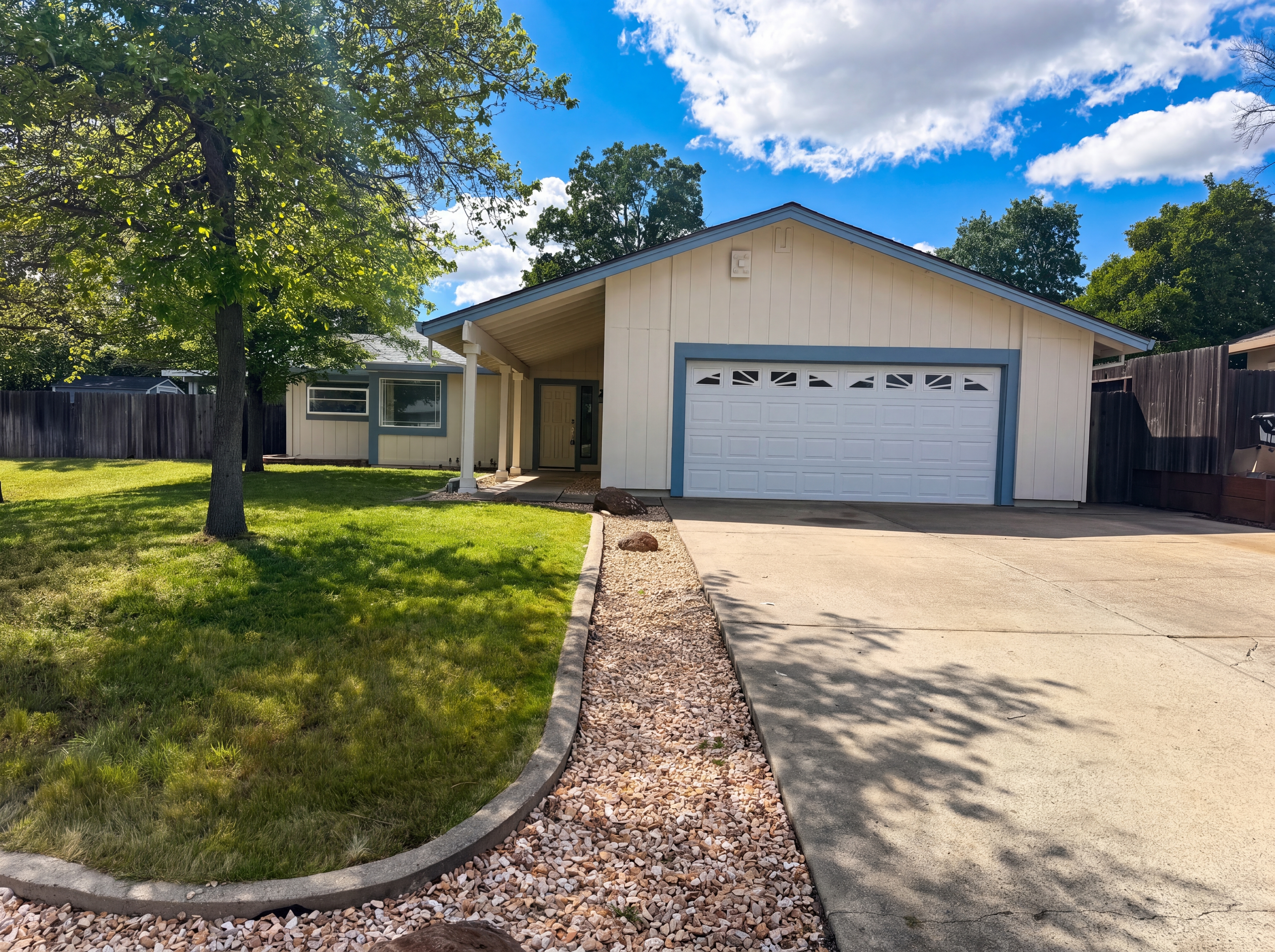 Photo 18 of 27 of 5901 Small Hill Ct, Citrus Heights, CA