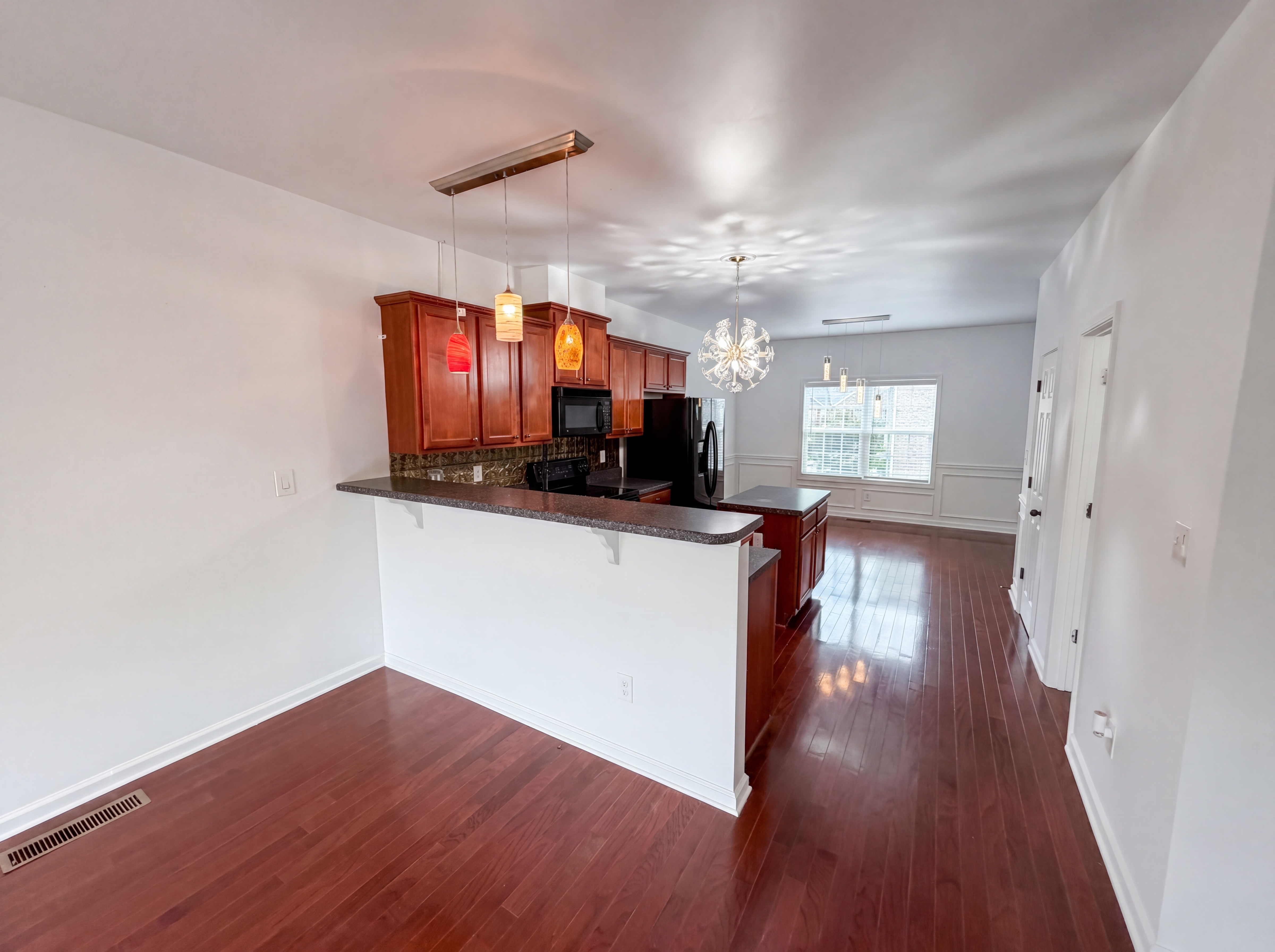 Photo 11 of 44 of 2102 Tidal Cv, Lawrenceville, GA