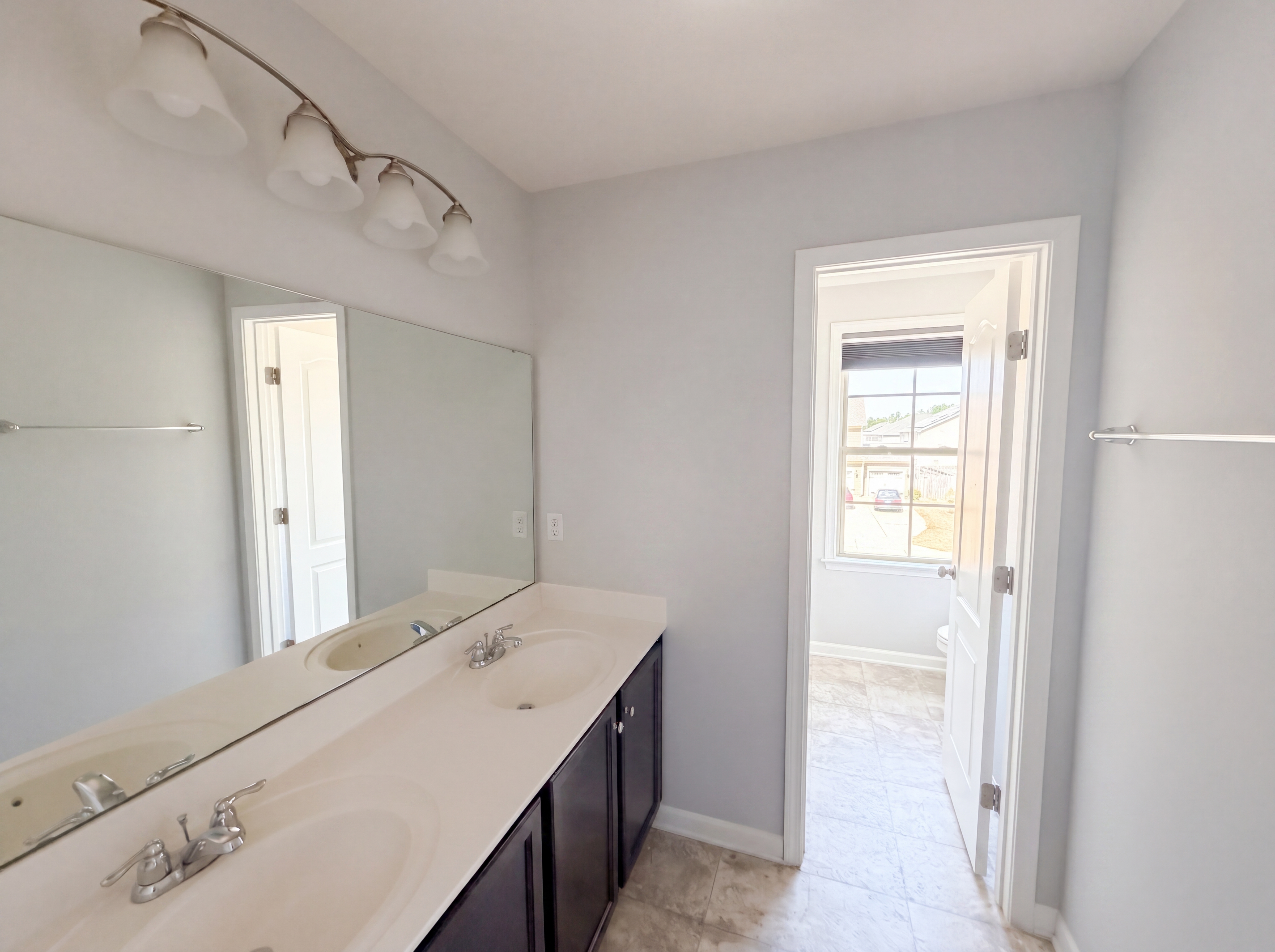 Photo 19 of 23 of 1305 Ivey Grove Ct, Fuquay Varina, NC