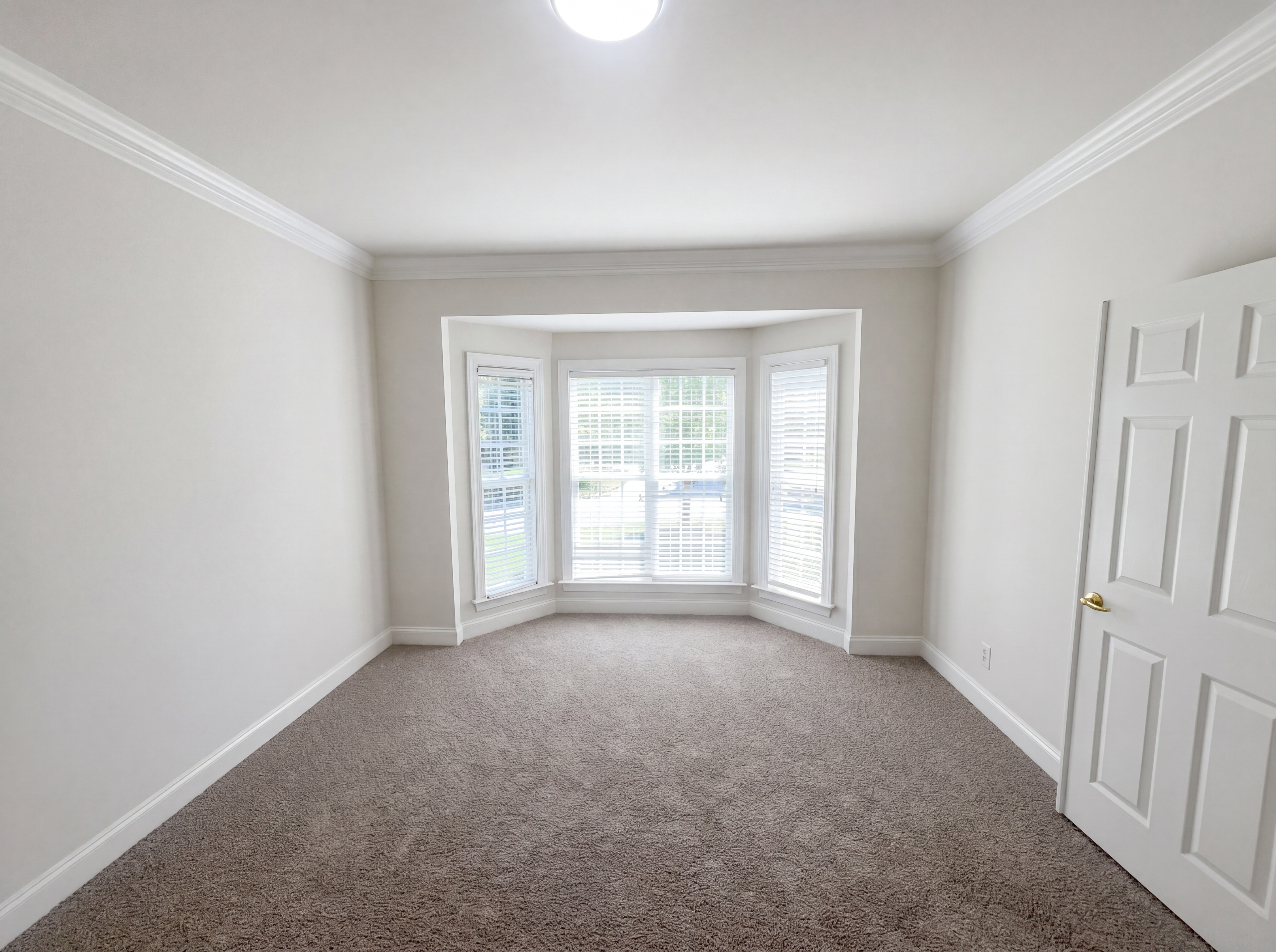 Photo 13 of 35 of 4993 Winding Ridge Dr, Greensboro, NC