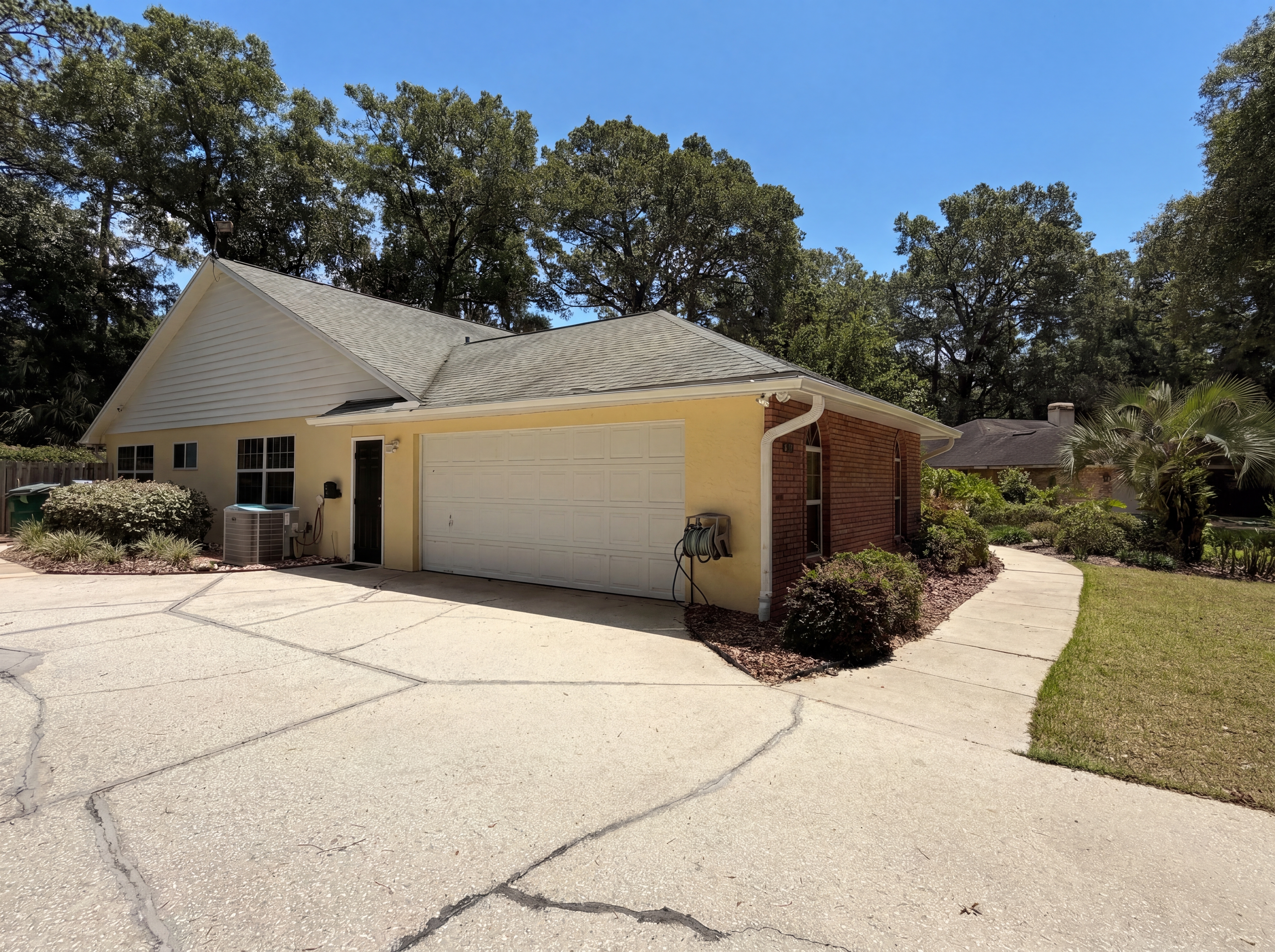 Photo 16 of 19 of 1543 Chaucer Ct, Deland, FL
