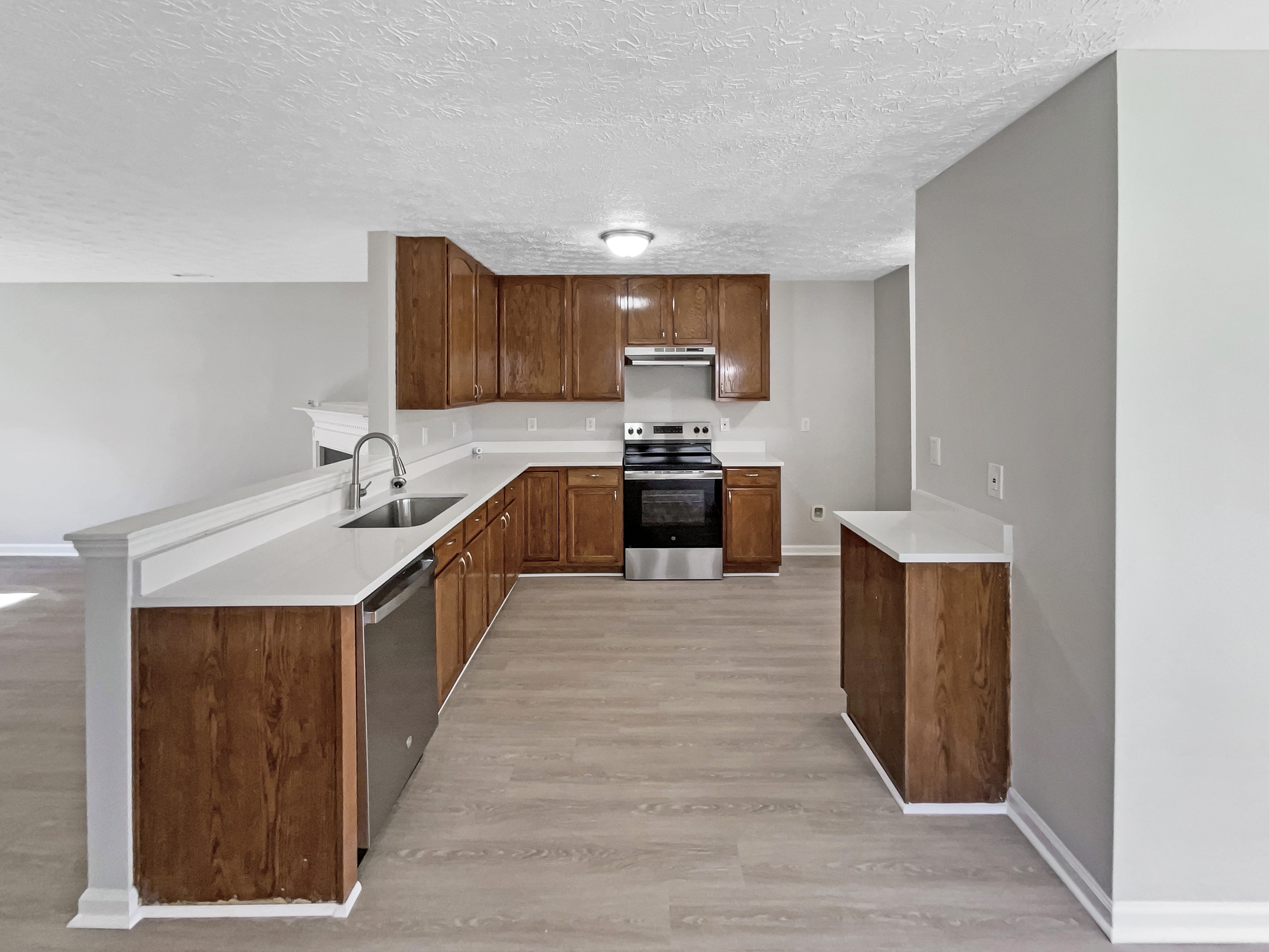 Photo 2 of 17 of 5713 Forest Point Rd, Raleigh, NC
