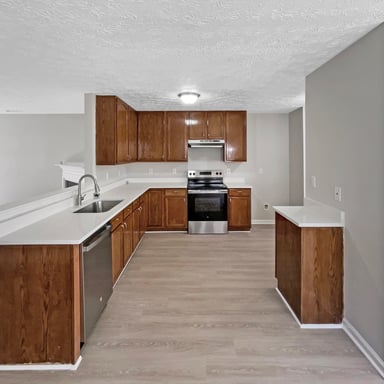 Property photo 2 of 5713 Forest Point Rd
