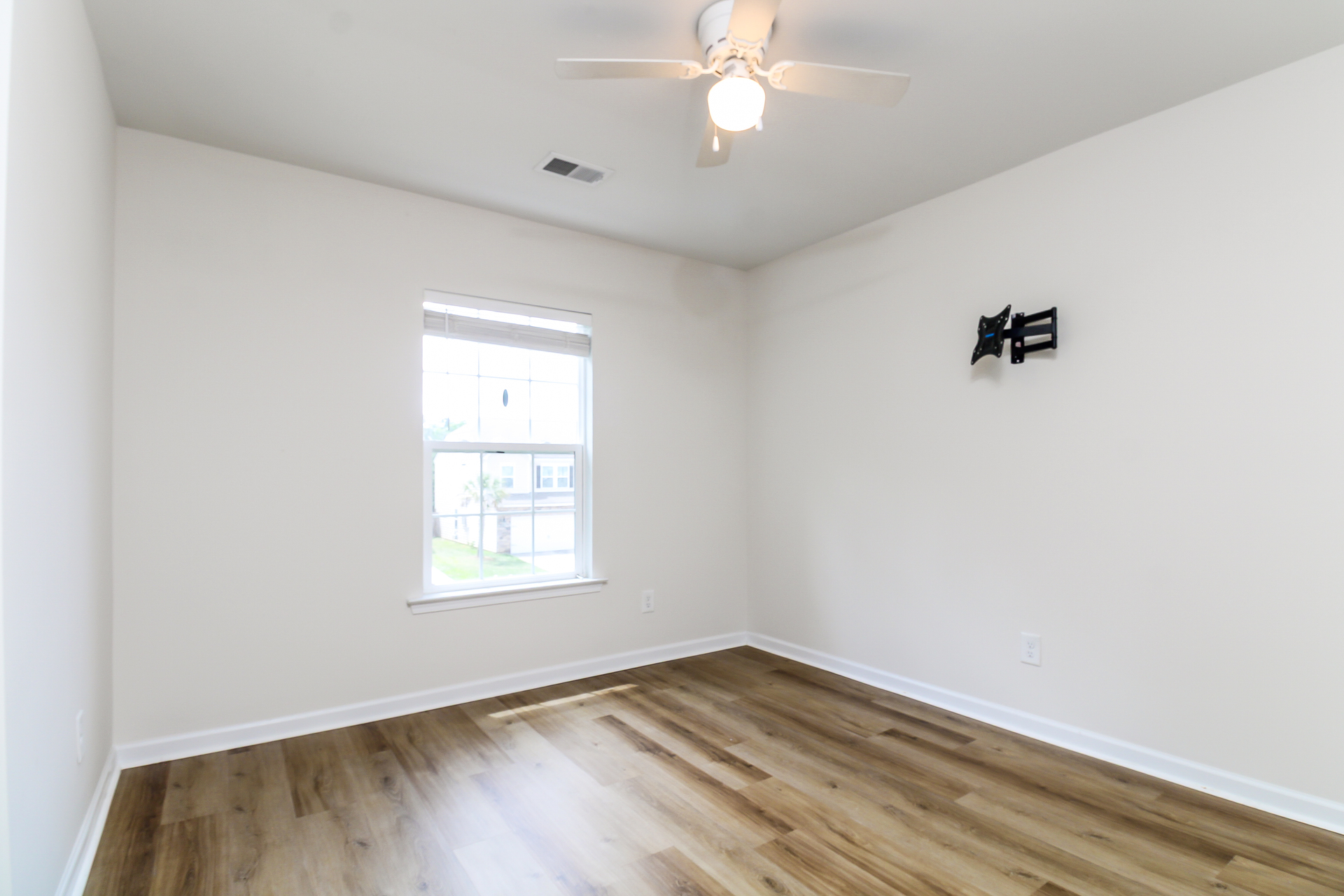 Photo 10 of 22 of 1006 Mossy Rock Dr, Summerville, SC