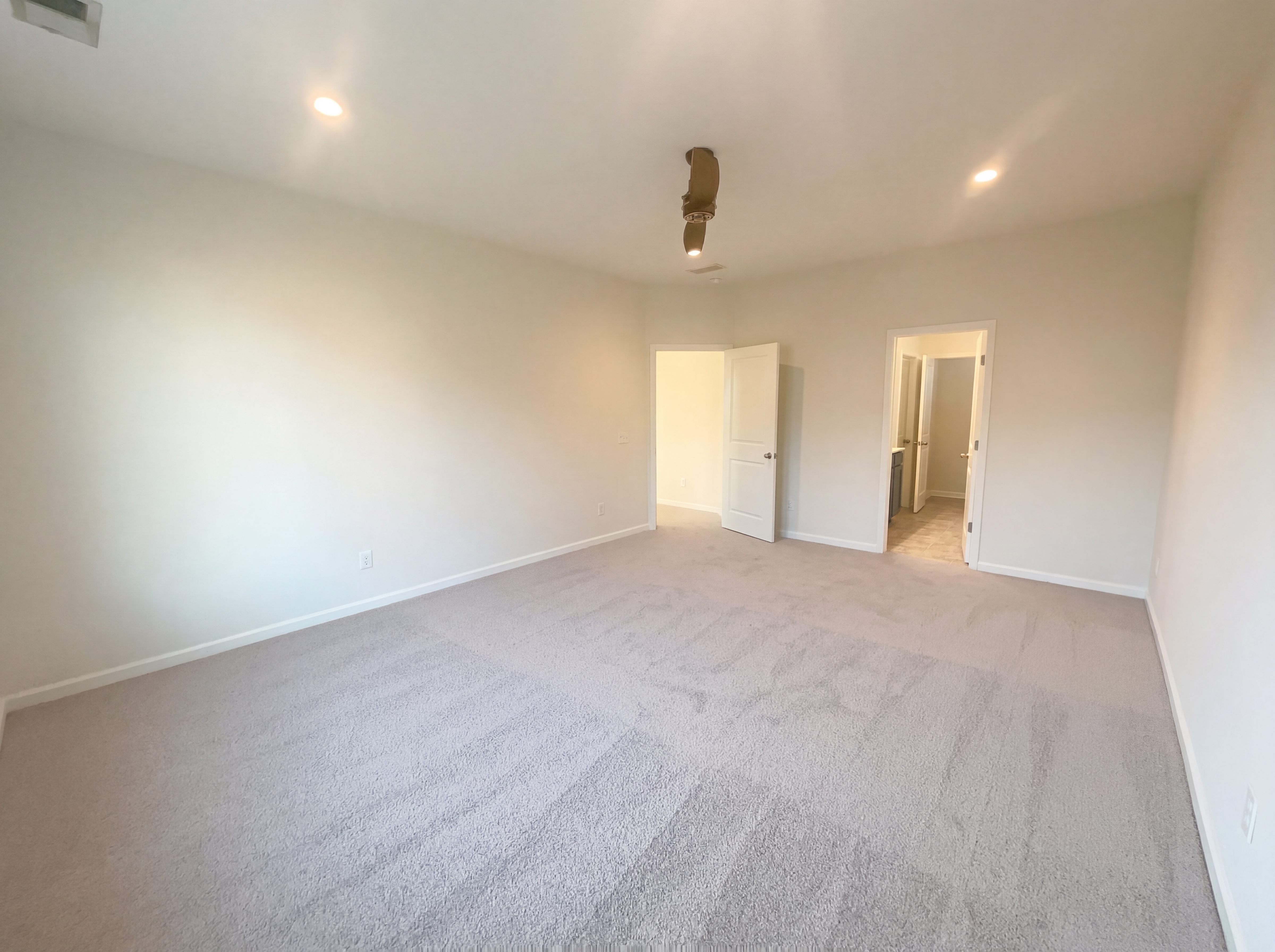 Photo 4 of 21 of 2226 Pimlico Dr, Ridgeville, SC