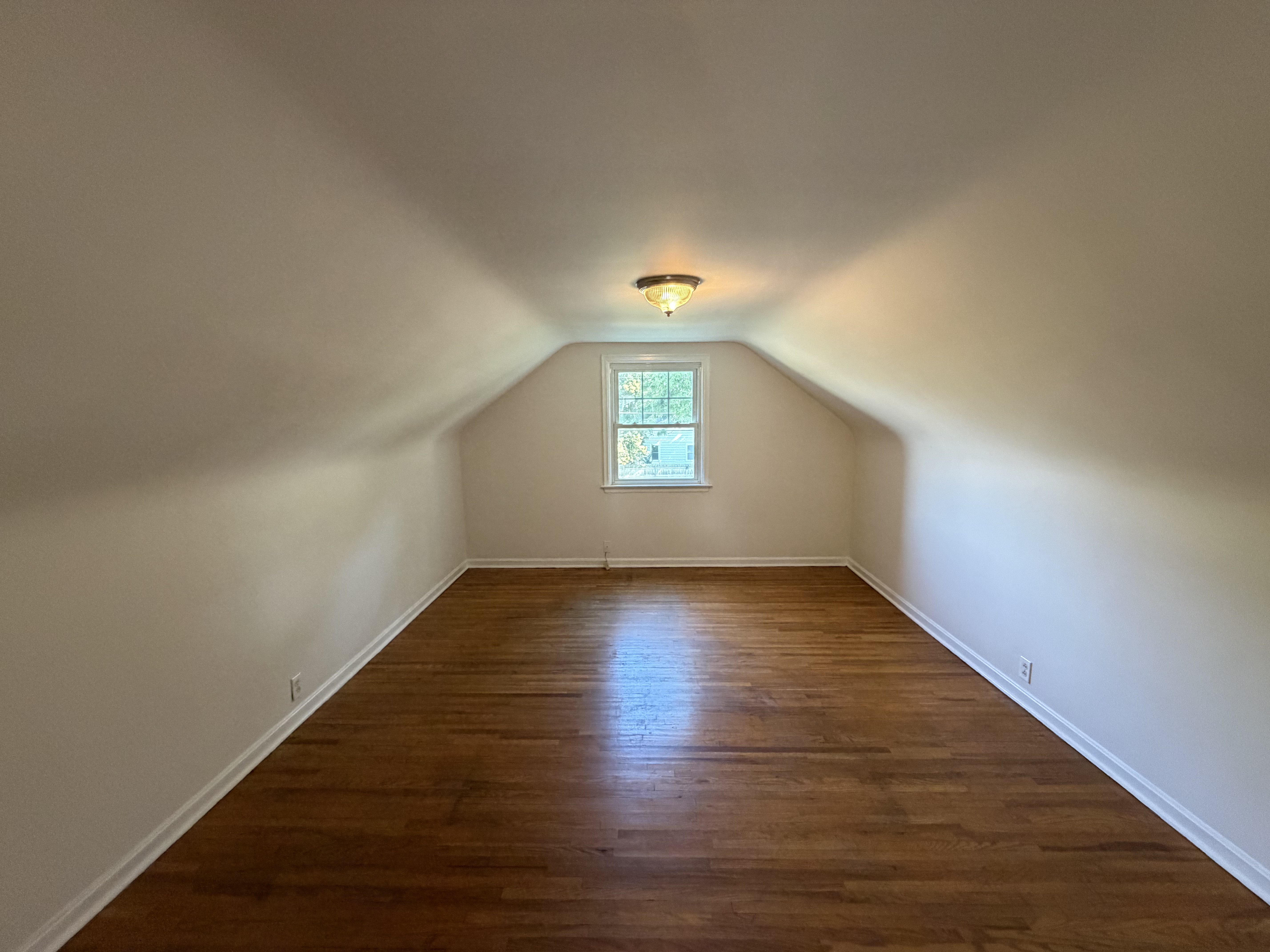 Photo 14 of 21 of 956 Meda Ave, Lancaster, OH