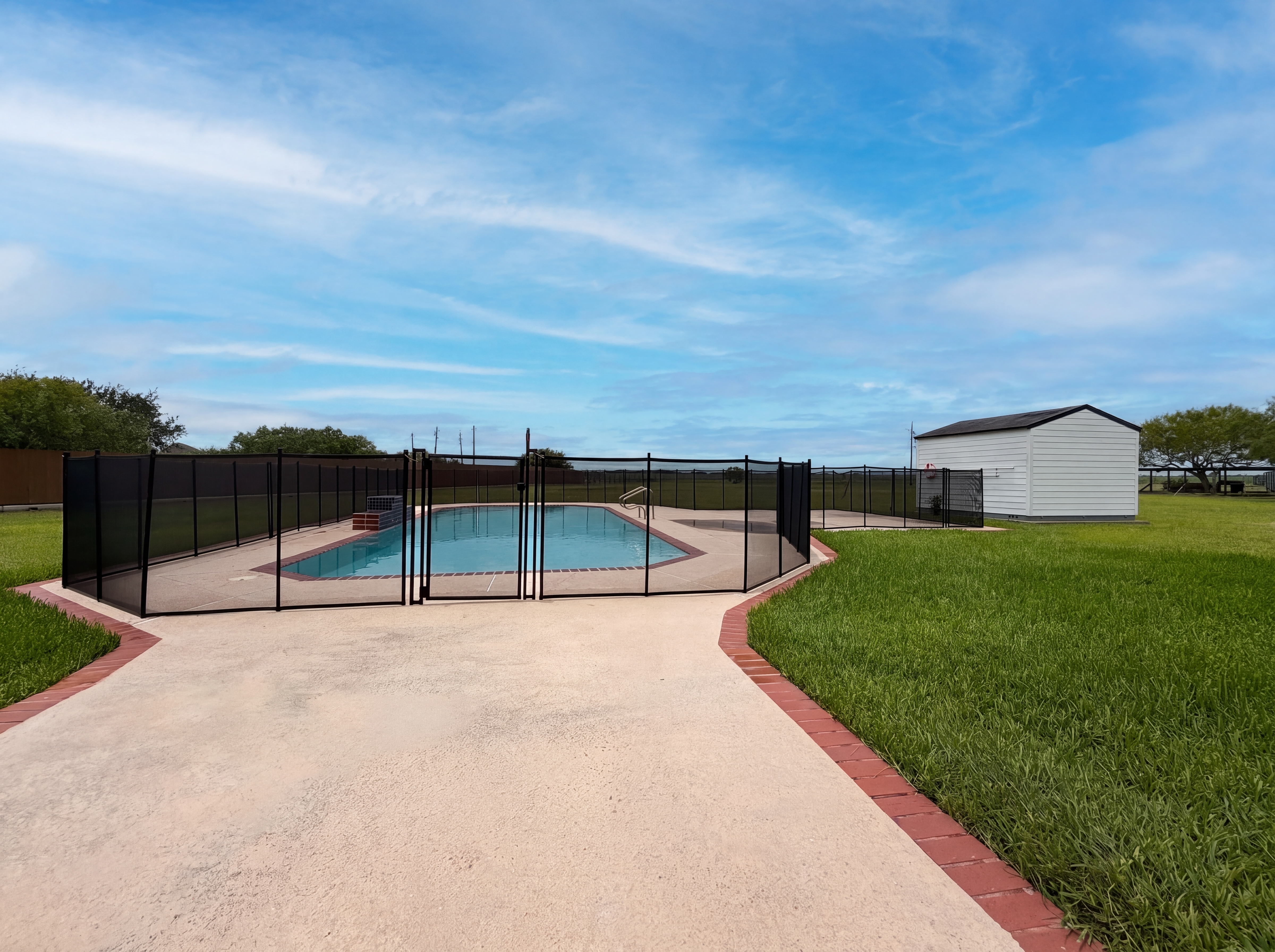 Photo 18 of 20 of 6041 King Trl, Corpus Christi, TX