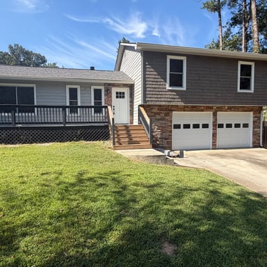 Property photo 1 of 2984 Fetlock Dr SW