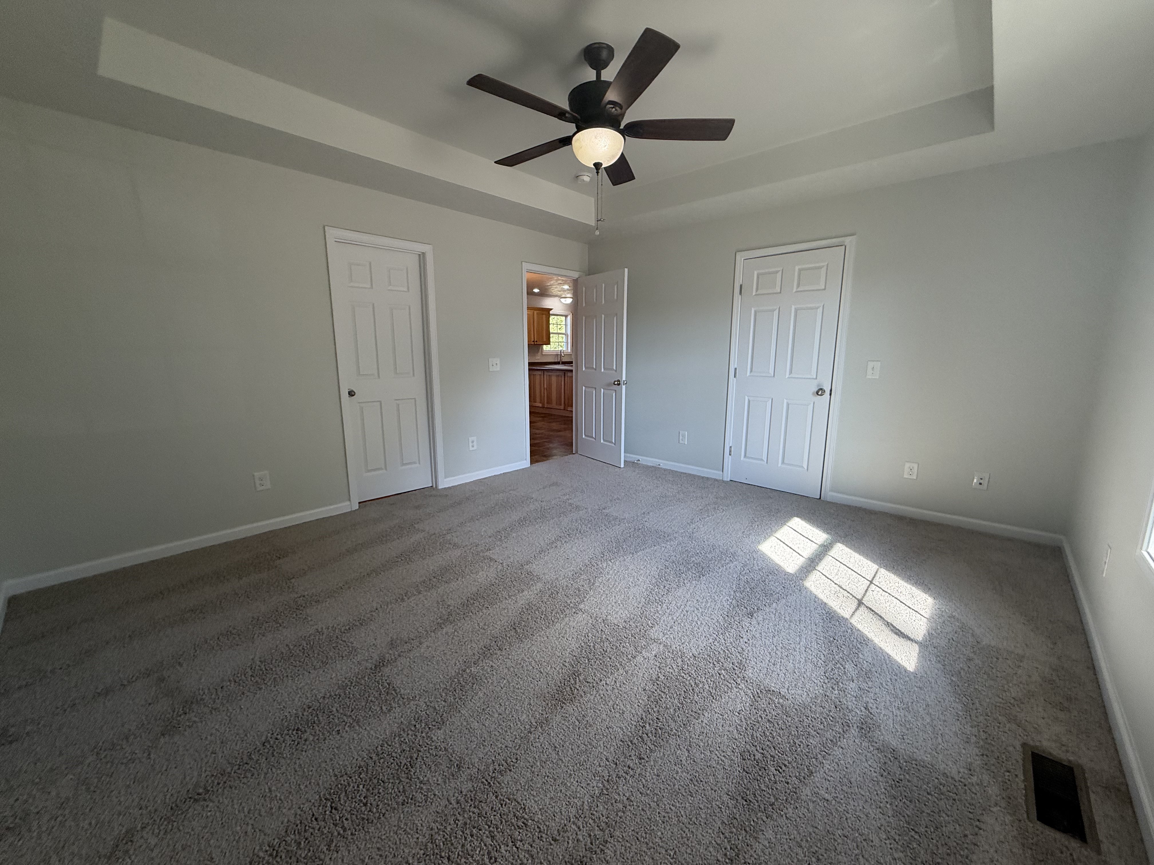 Photo 10 of 22 of 141 Thacker Dr, Portland, TN