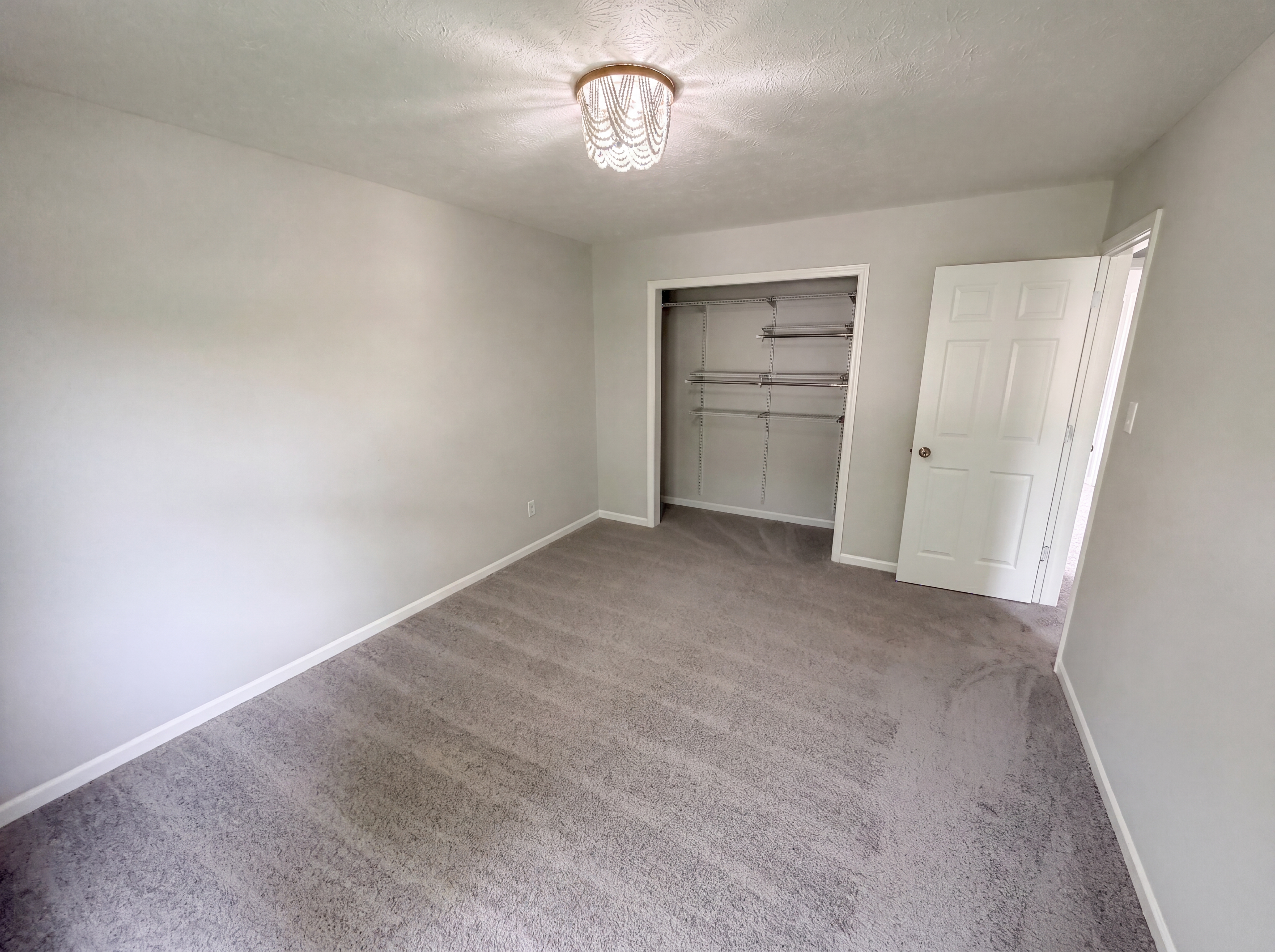 Photo 12 of 20 of 8058 Cherrybark Dr, Indianapolis, IN