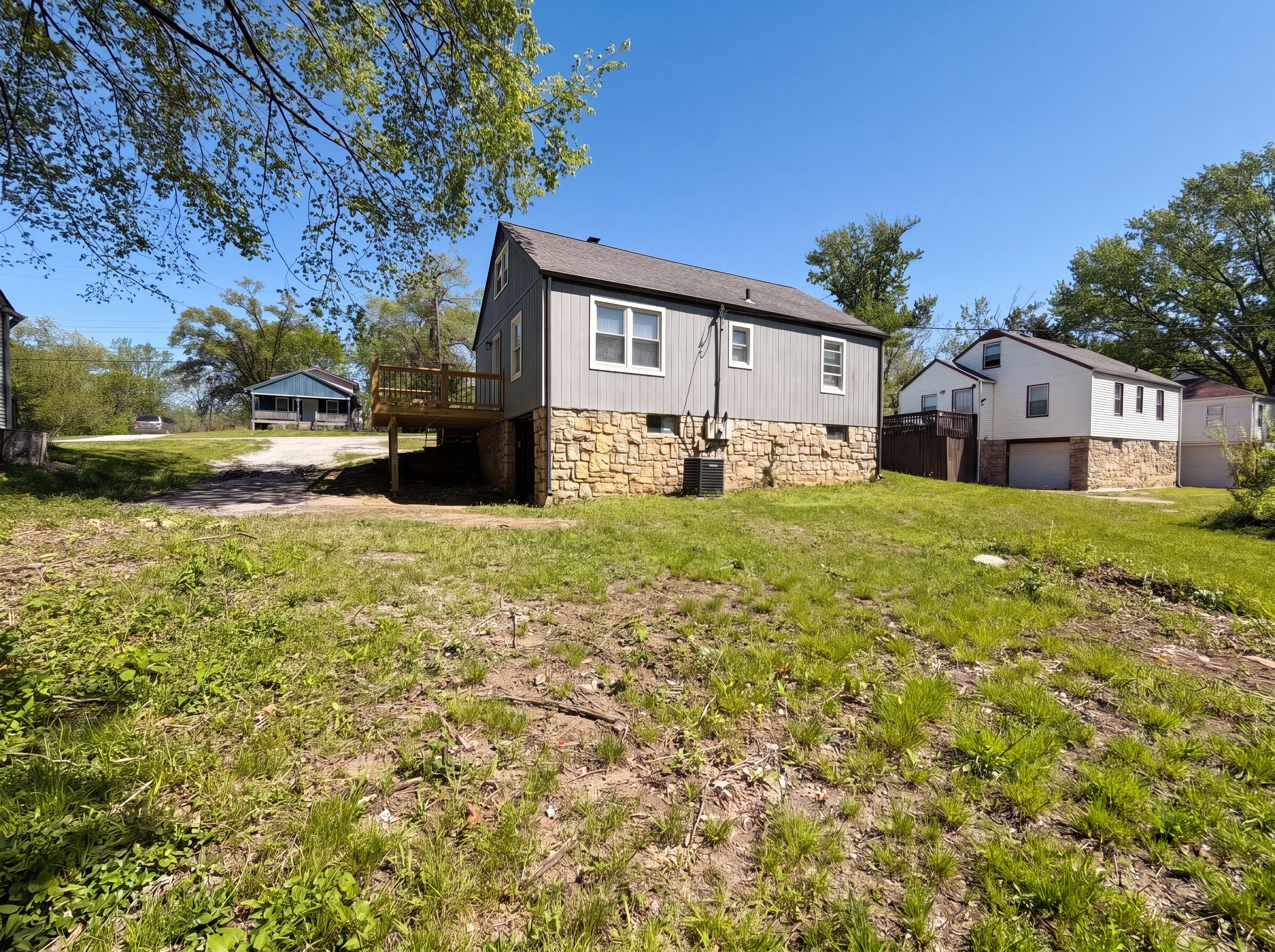 Photo 5 of 19 of 5525 Yecker Ave, Kansas City, KS