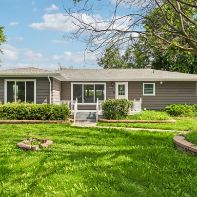Property photo 1 of 520 Woodlyn Dr