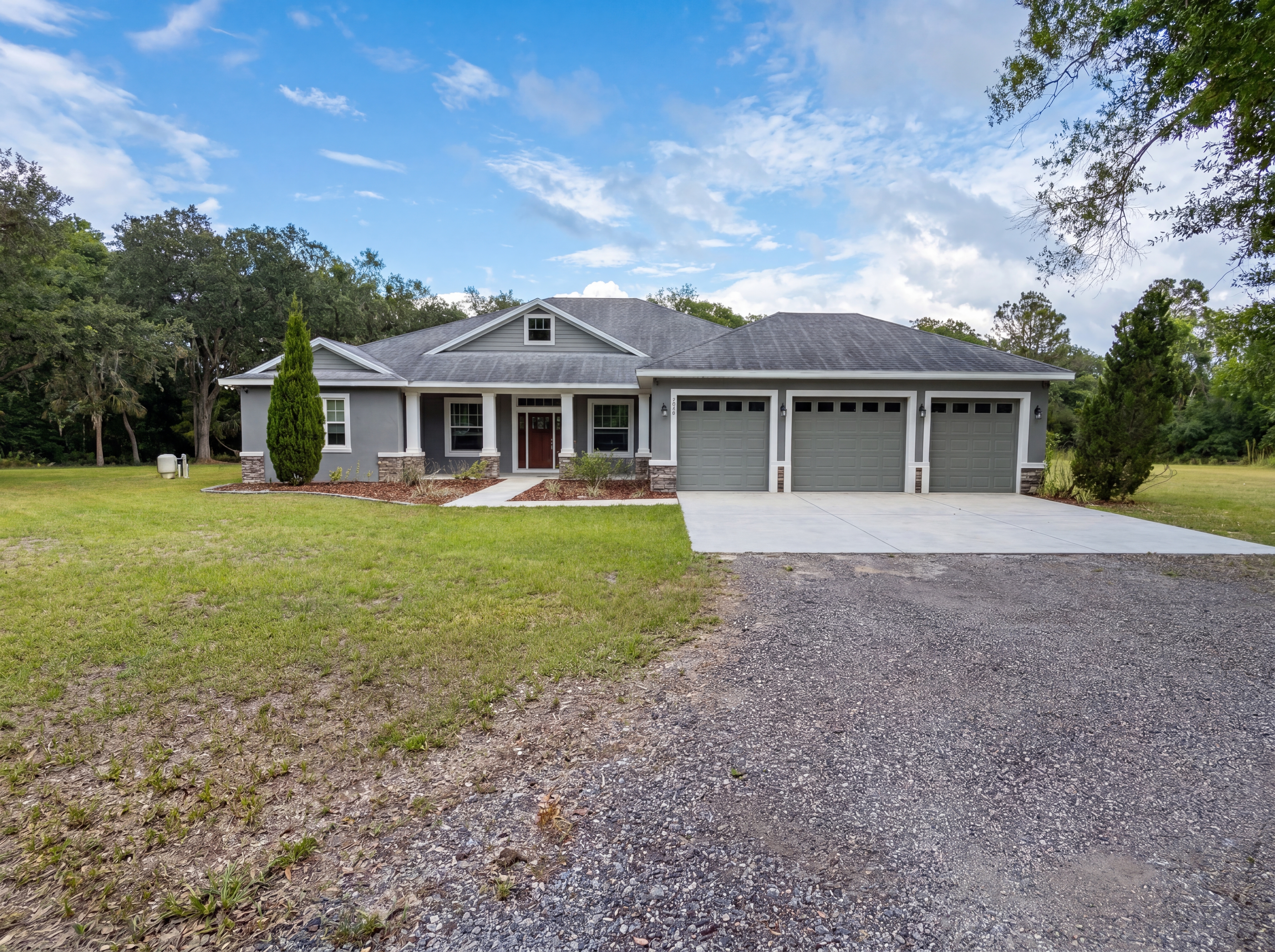 Photo 34 of 40 of 401 River Bed Ct, Wimauma, FL