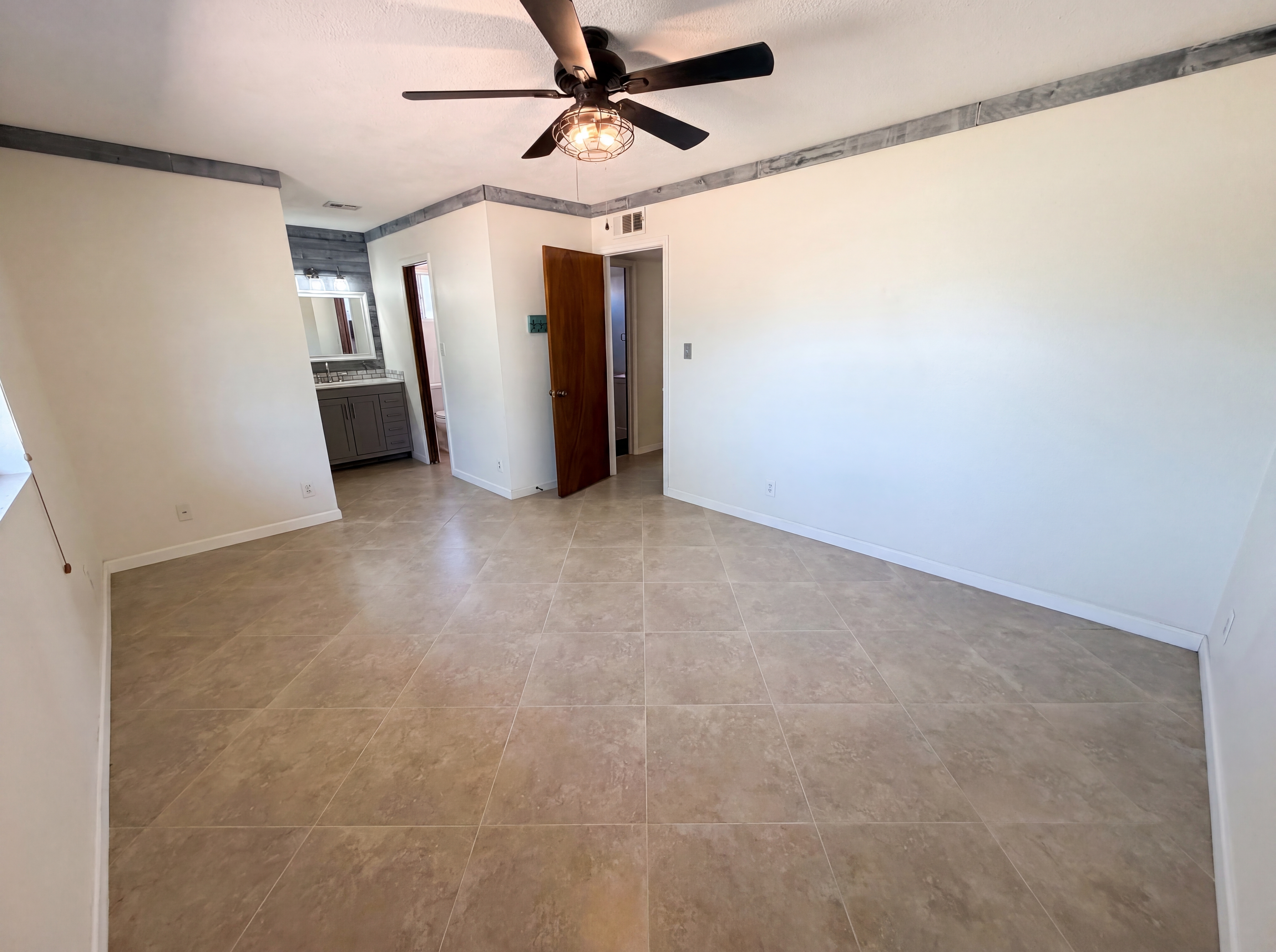 Photo 4 of 28 of 1508 N 62nd Pl, Mesa, AZ