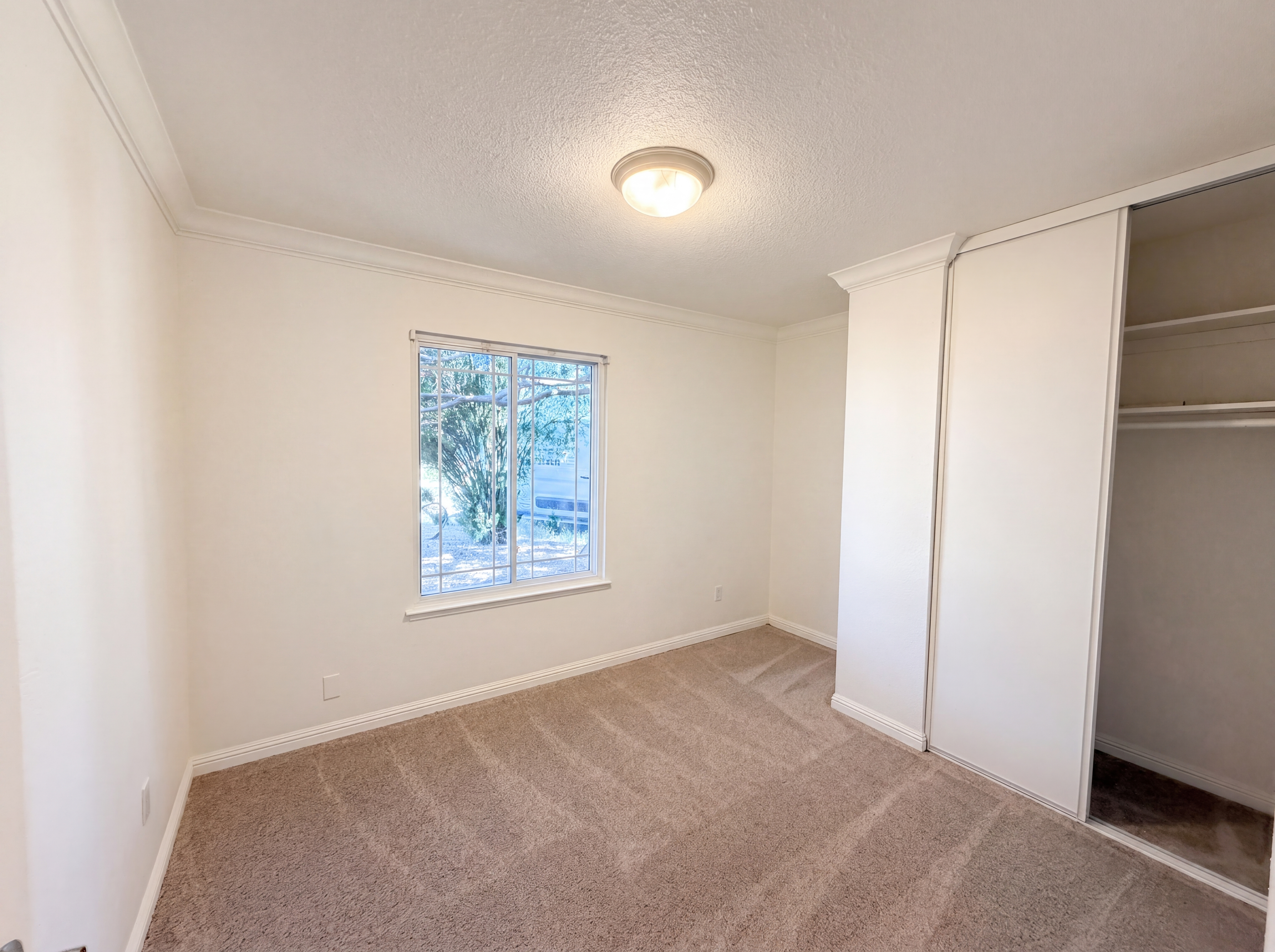 Photo 14 of 23 of 9534 Brakeman Ct, Sacramento, CA