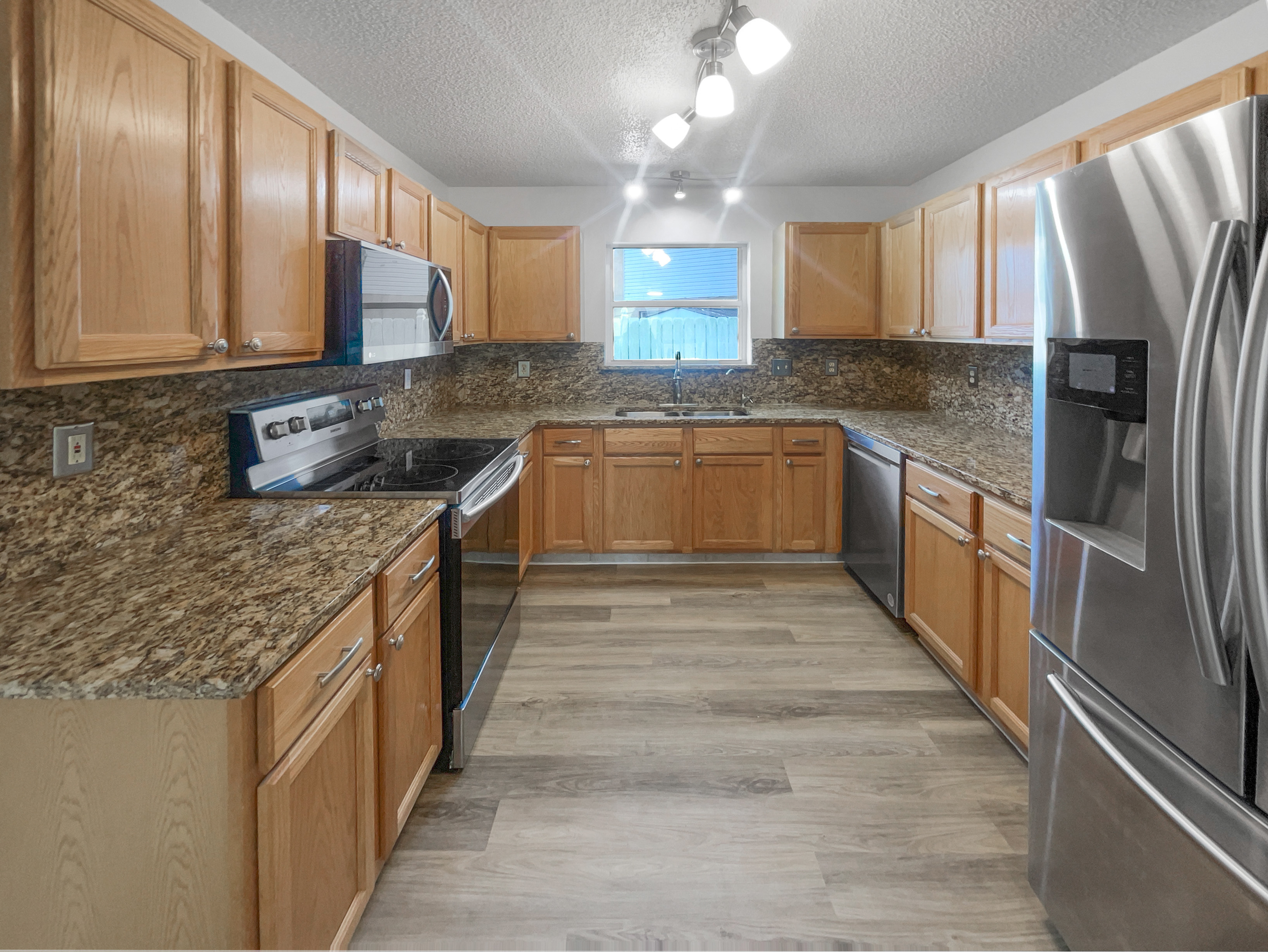 Photo 6 of 20 of 12011 Cobblestone Forest Cir S, Jacksonville, FL