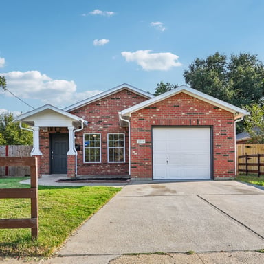 Property photo 1 of 2714 Silkwood St