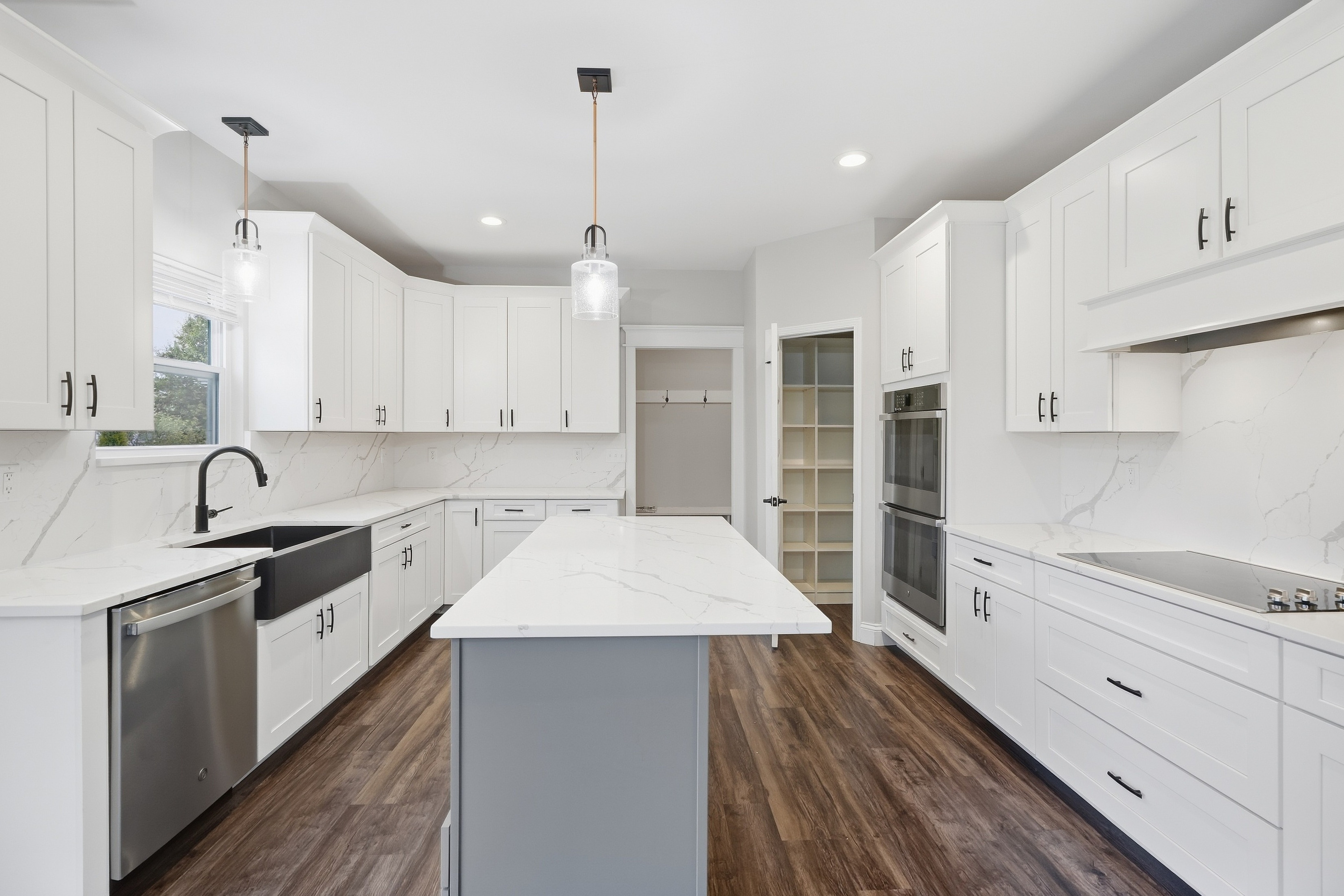 Photo 7 of 39 of 1623 Oglesby Dr, Edwardsville, IL