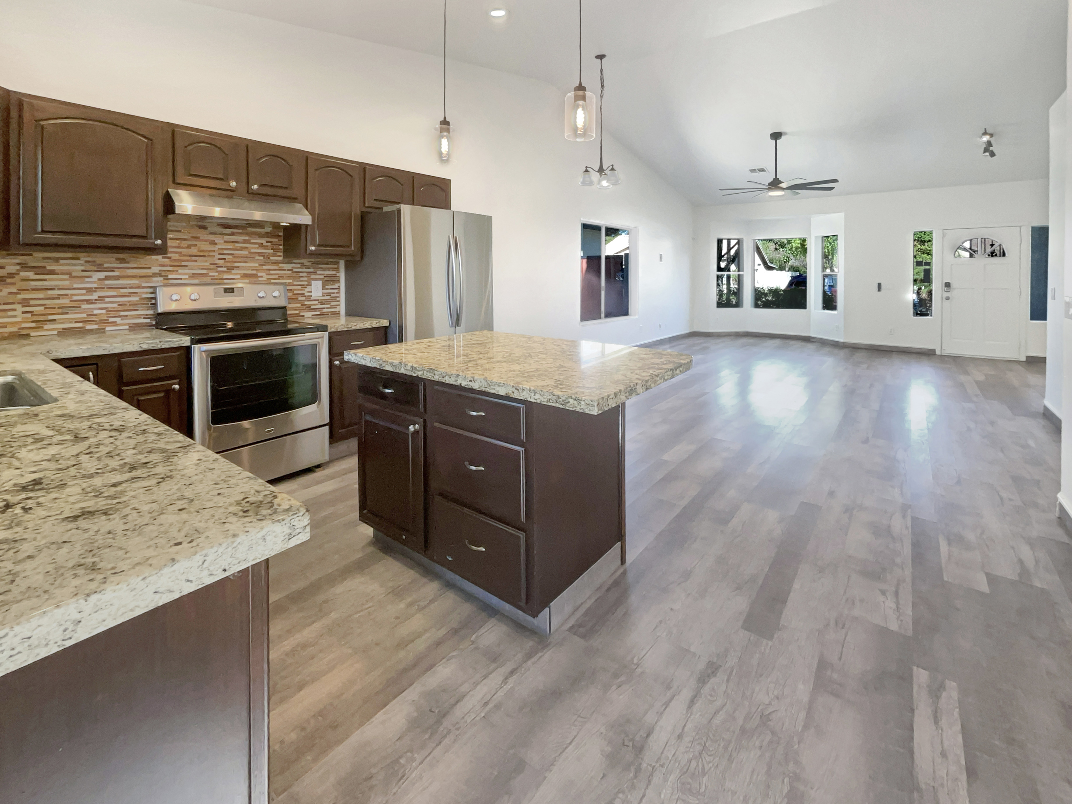 Photo 10 of 22 of 1901 E Marquette Dr, Gilbert, AZ