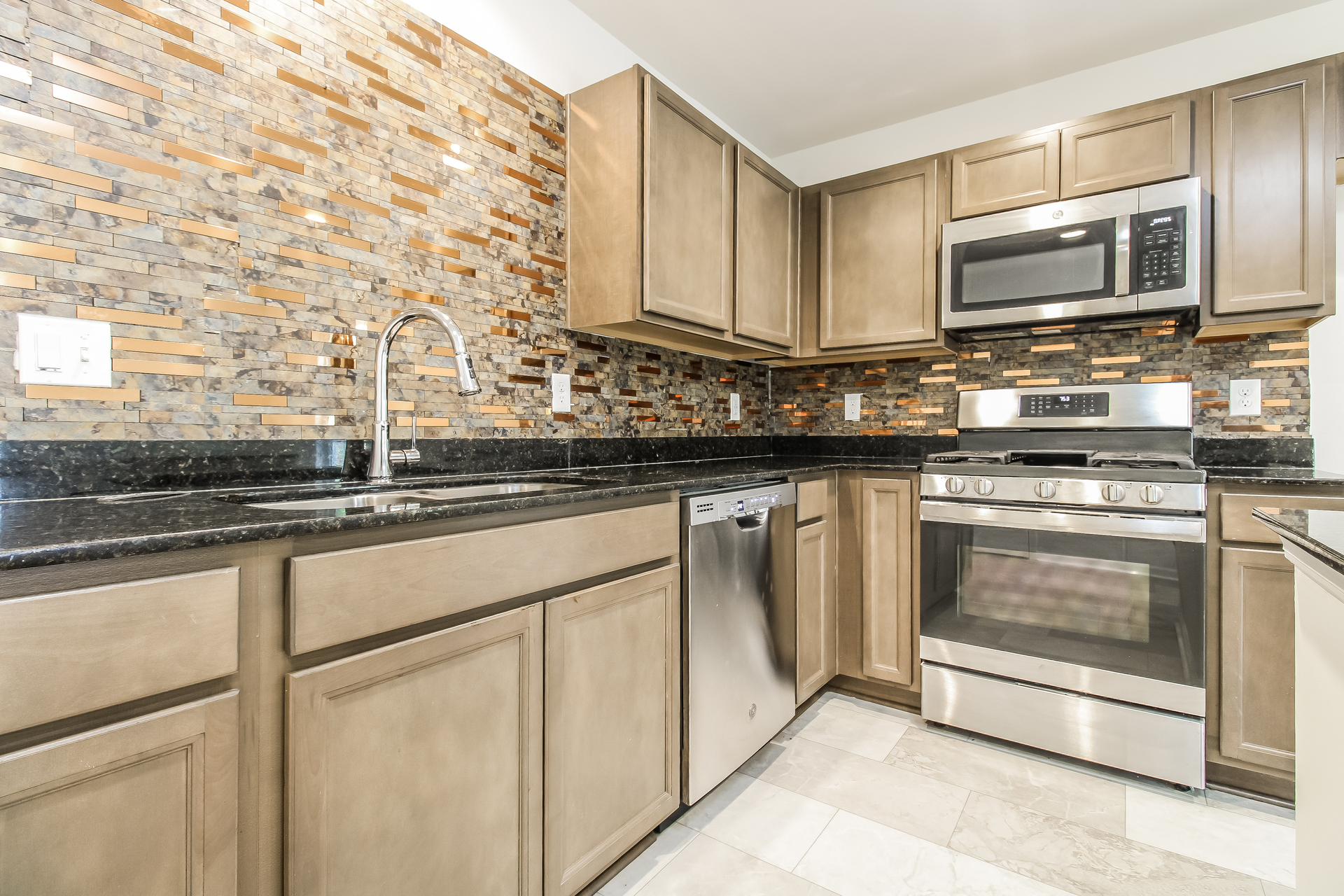 Photo 8 of 21 of 301 Rolling Knoll Dr, Columbia, SC