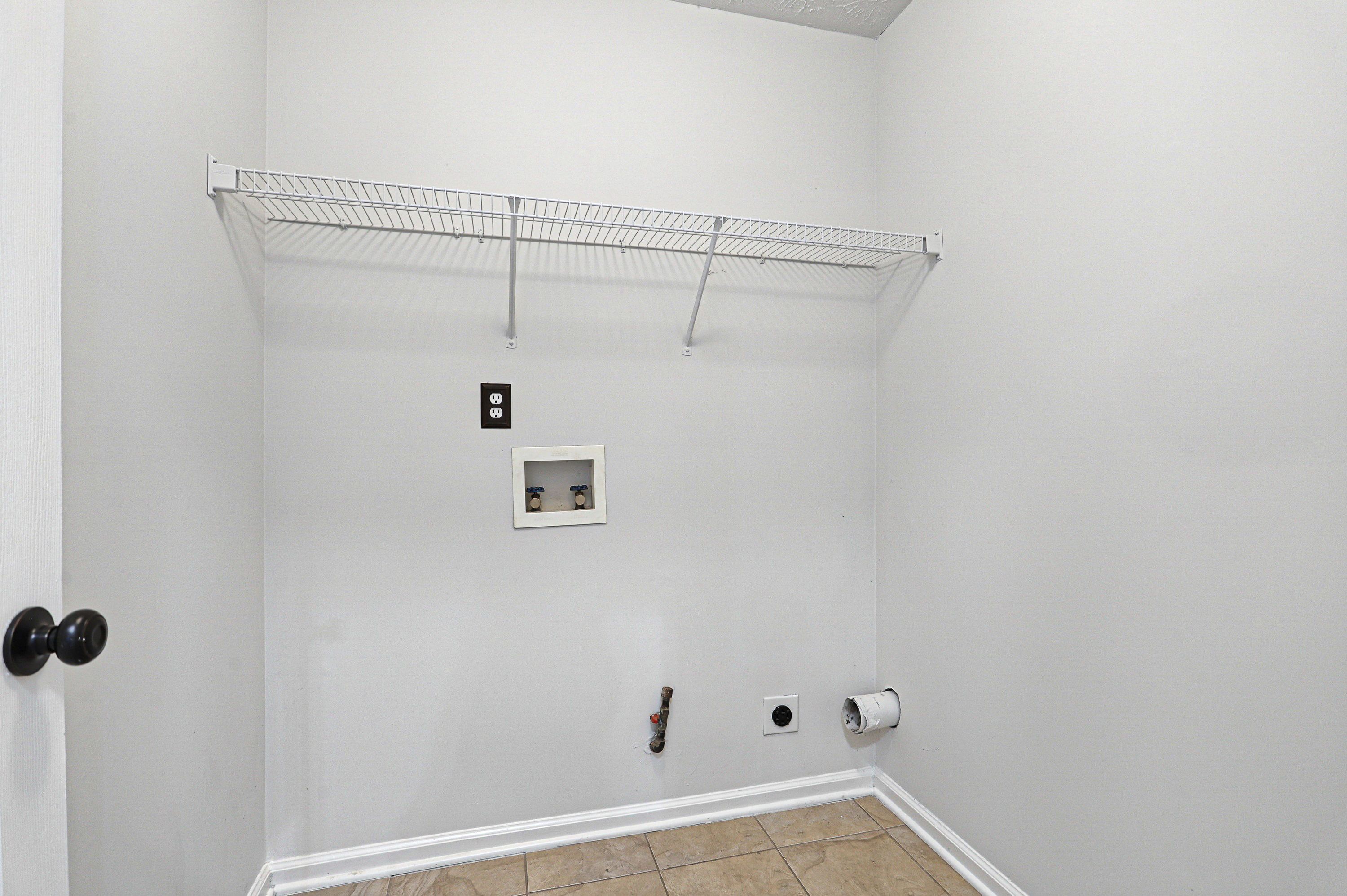Photo 31 of 41 of 5713 Mill View Way, Lithonia, GA