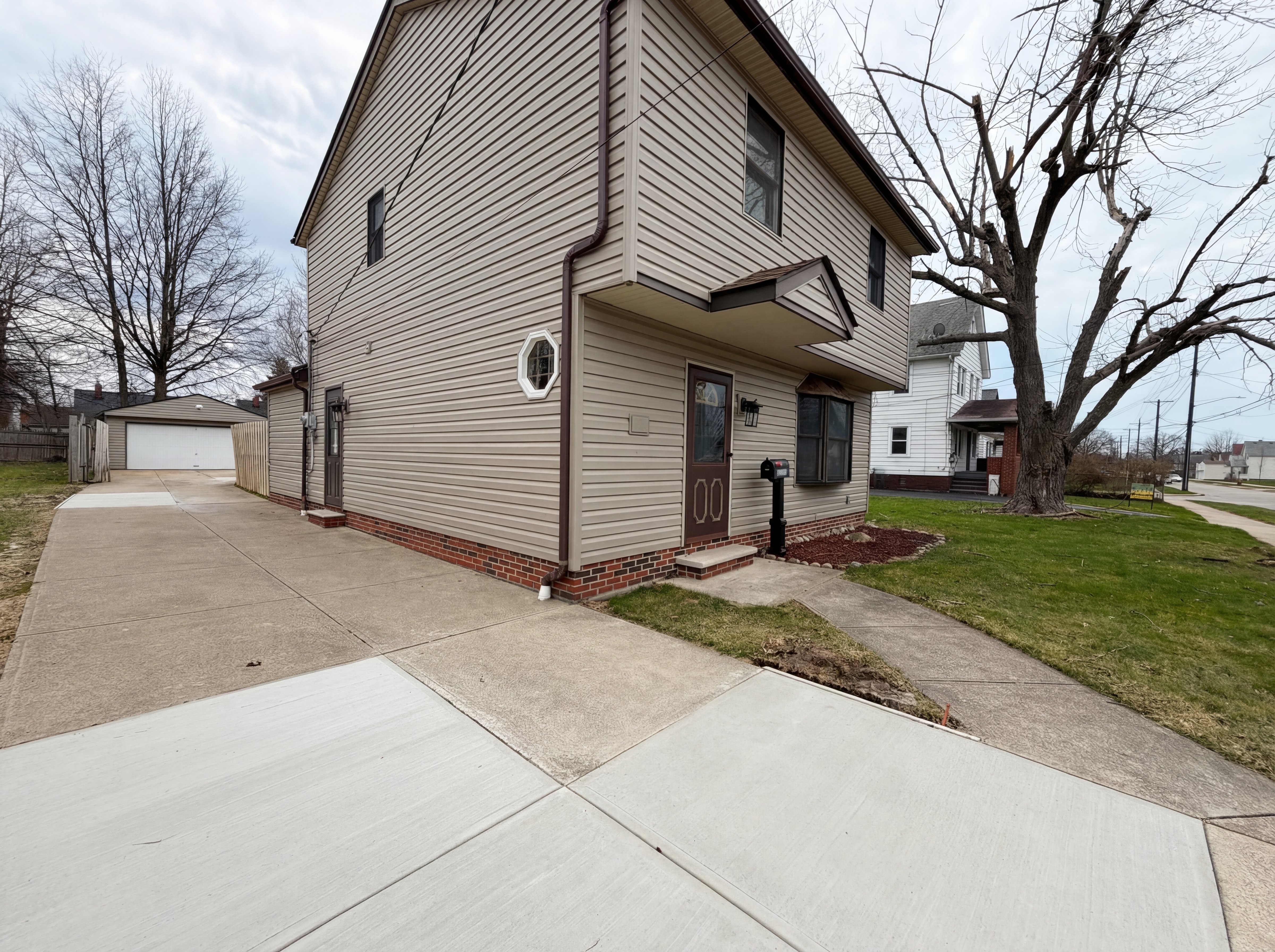 Photo 11 of 22 of 20710 Miller Ave, Cleveland, OH