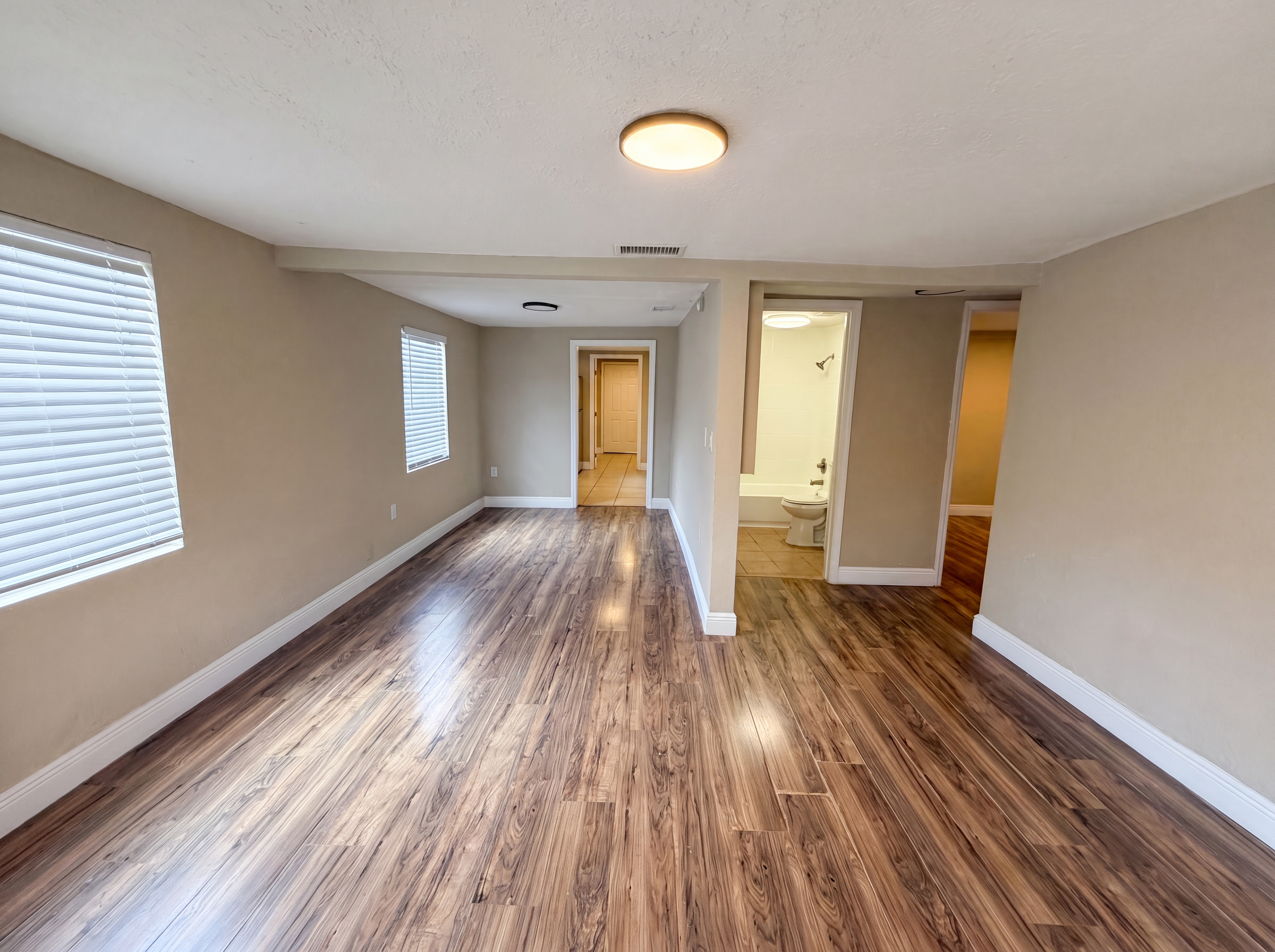 Photo 6 of 23 of 1506 W 16th St, Sanford, FL