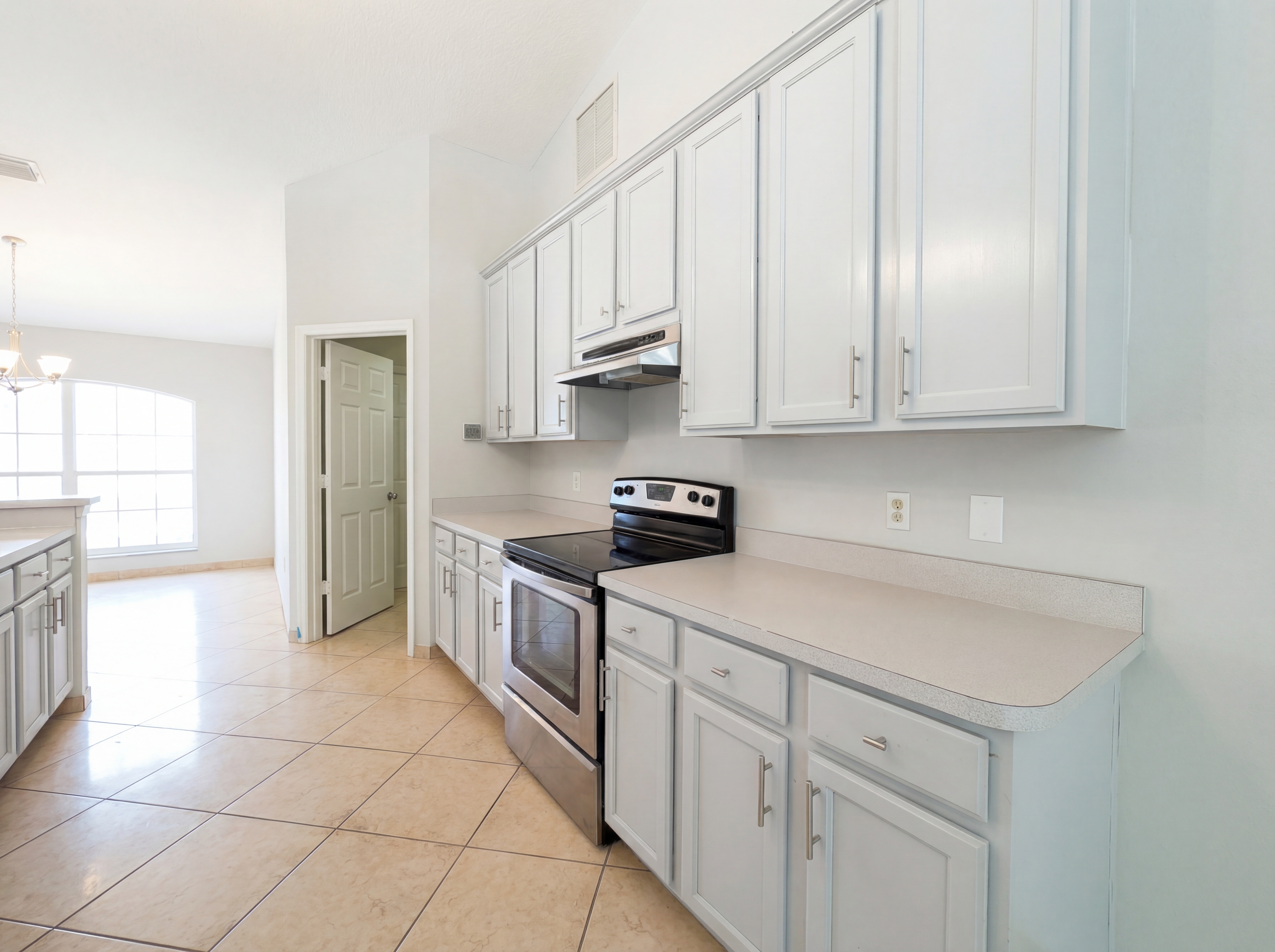 Photo 8 of 20 of 1301 Star Ct, Deltona, FL