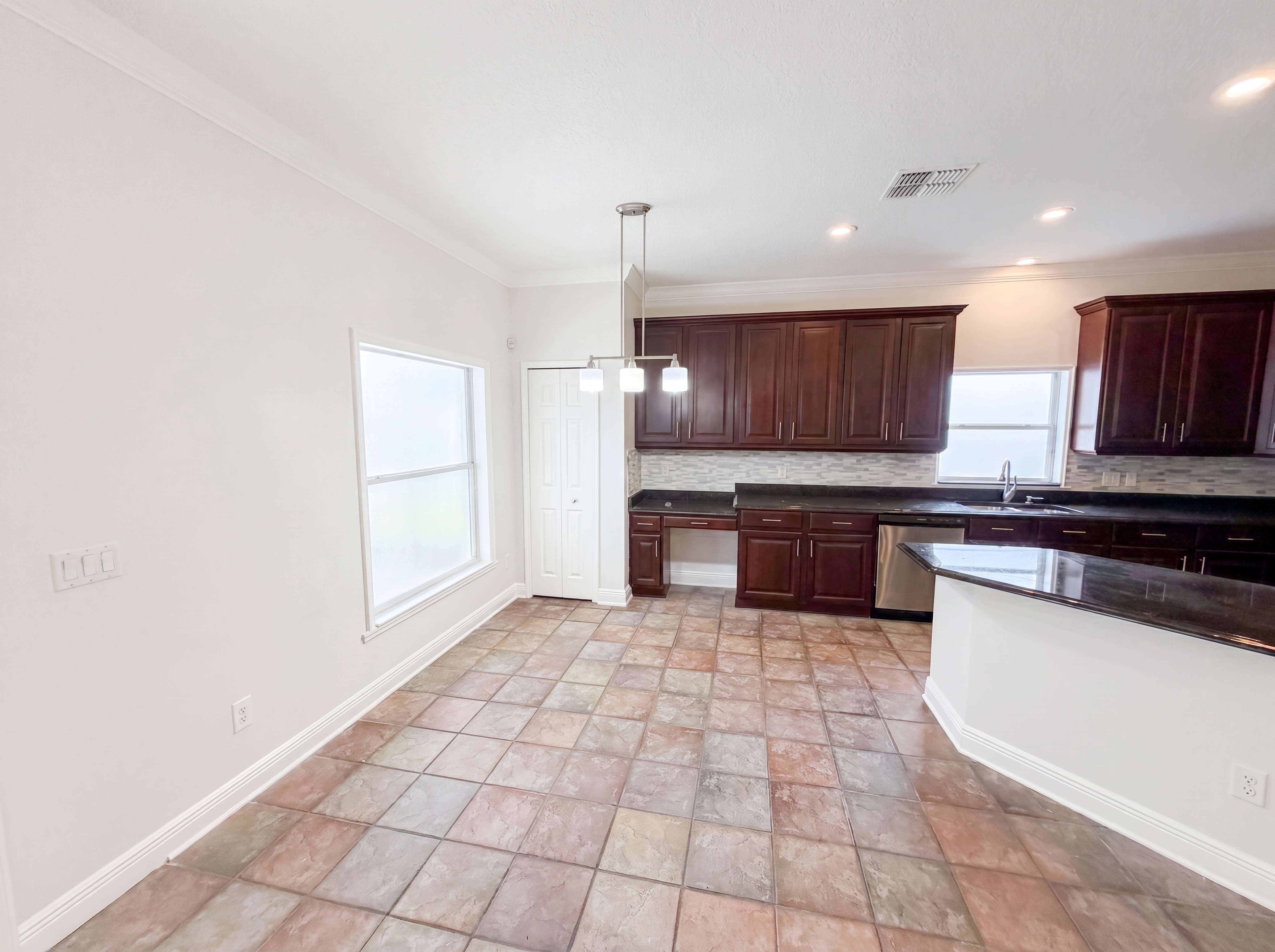 Photo 21 of 34 of 3379 Morelyn Crest Cir, Orlando, FL