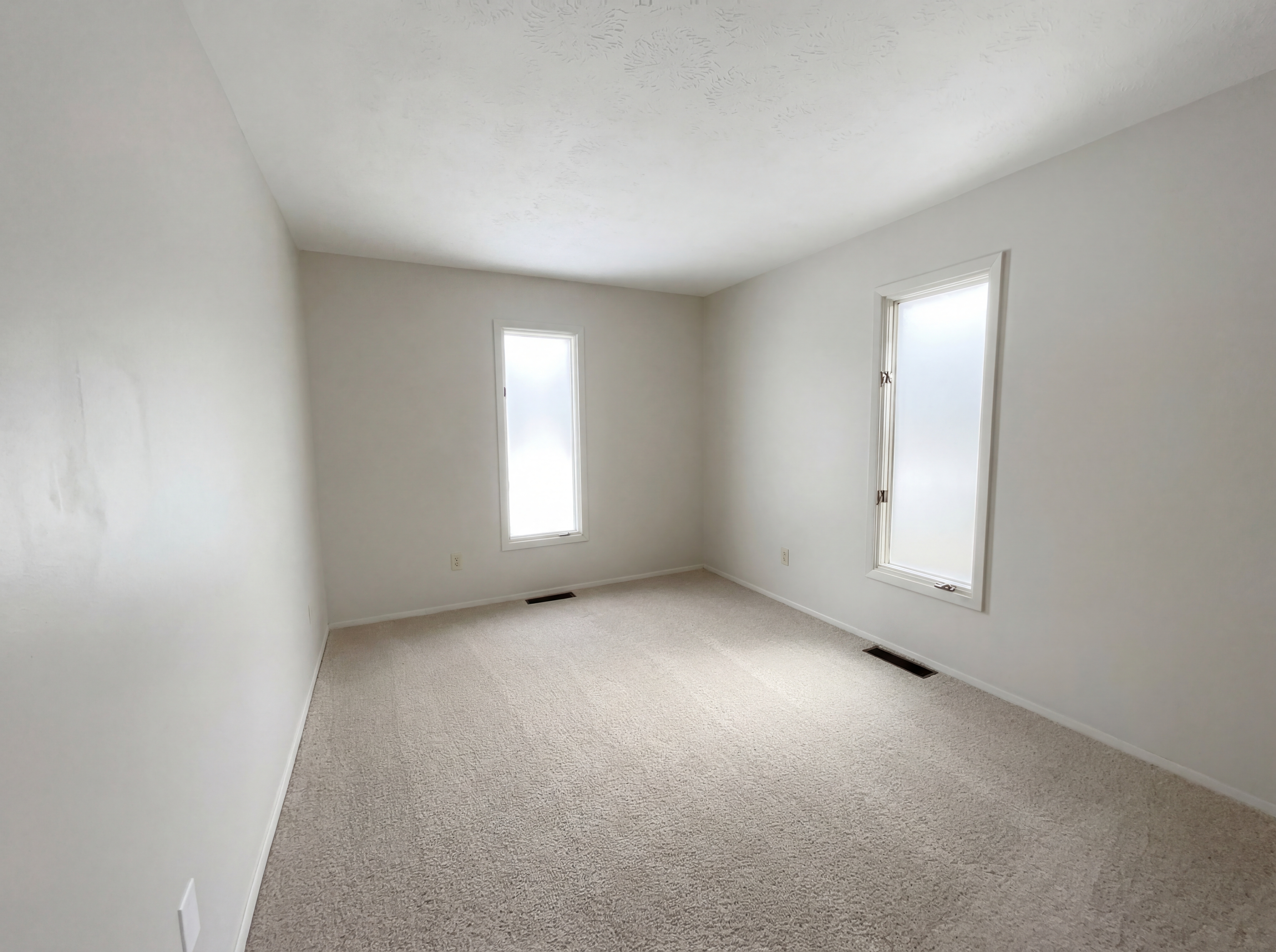 Photo 14 of 21 of 5896 Mills Creek Ln, North Ridgeville, OH